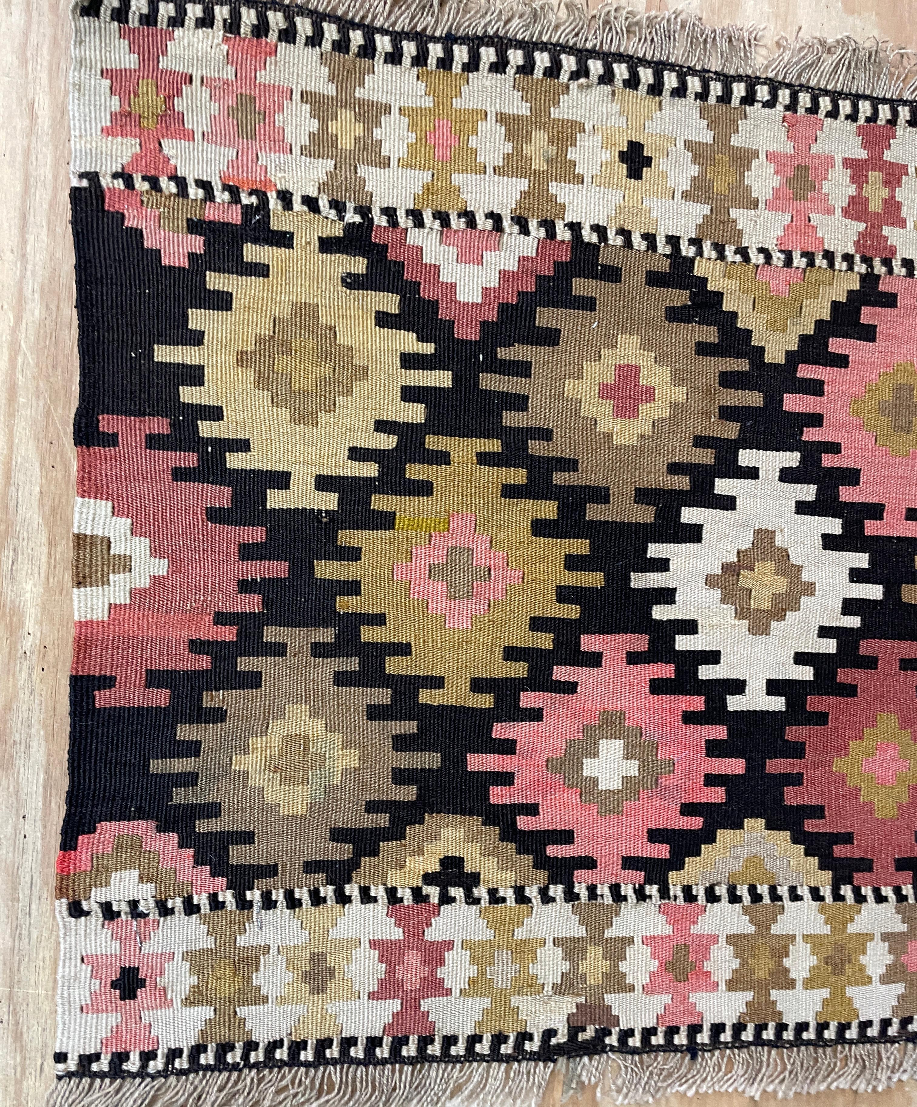 XX secolo Antico Rug & Kilim di Shahsavan Soumak, c-1900, Una coppia in vendita