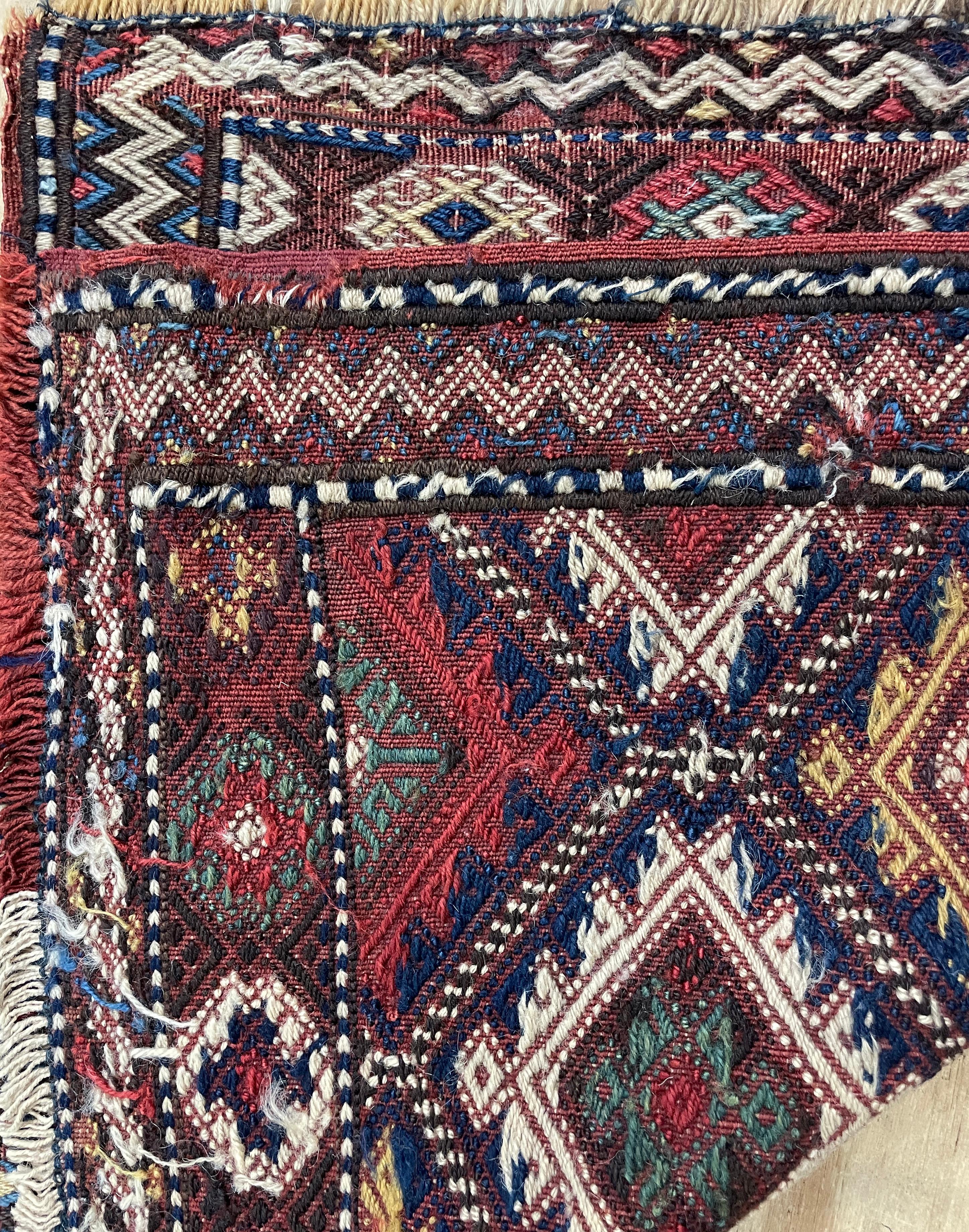 Annodato a mano Antico kilim/tappeto Shahsavan Soumak, anni '90 circa in vendita