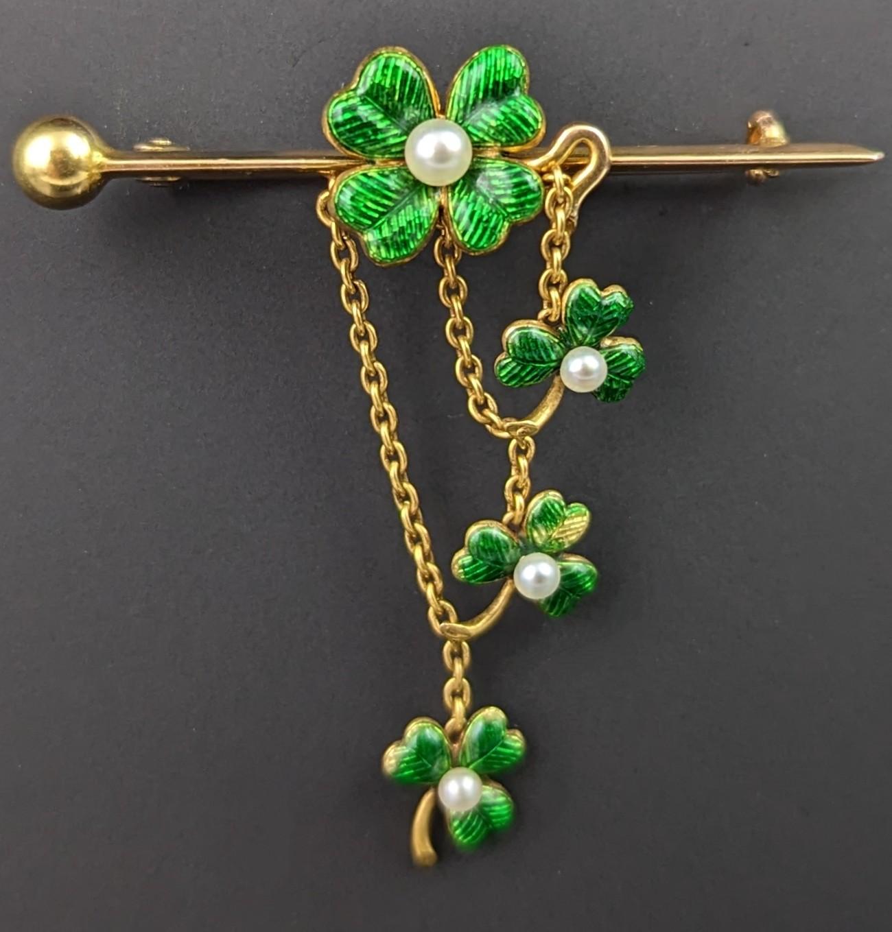 gold shamrock brooch