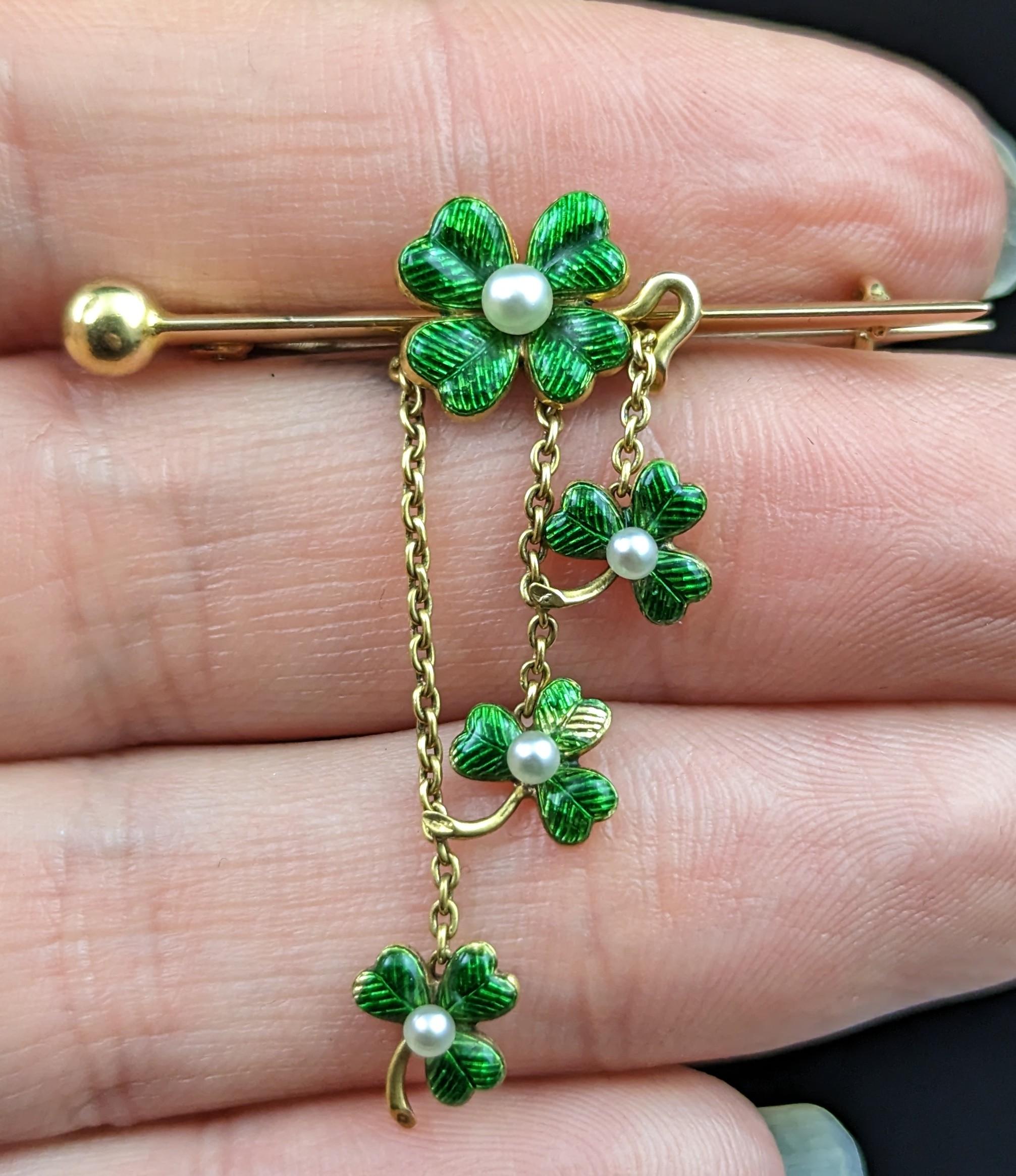 gold shamrock pin