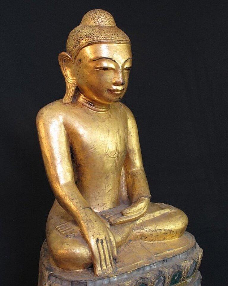 Antique Shan Buddha Statue from Burma For Sale 4