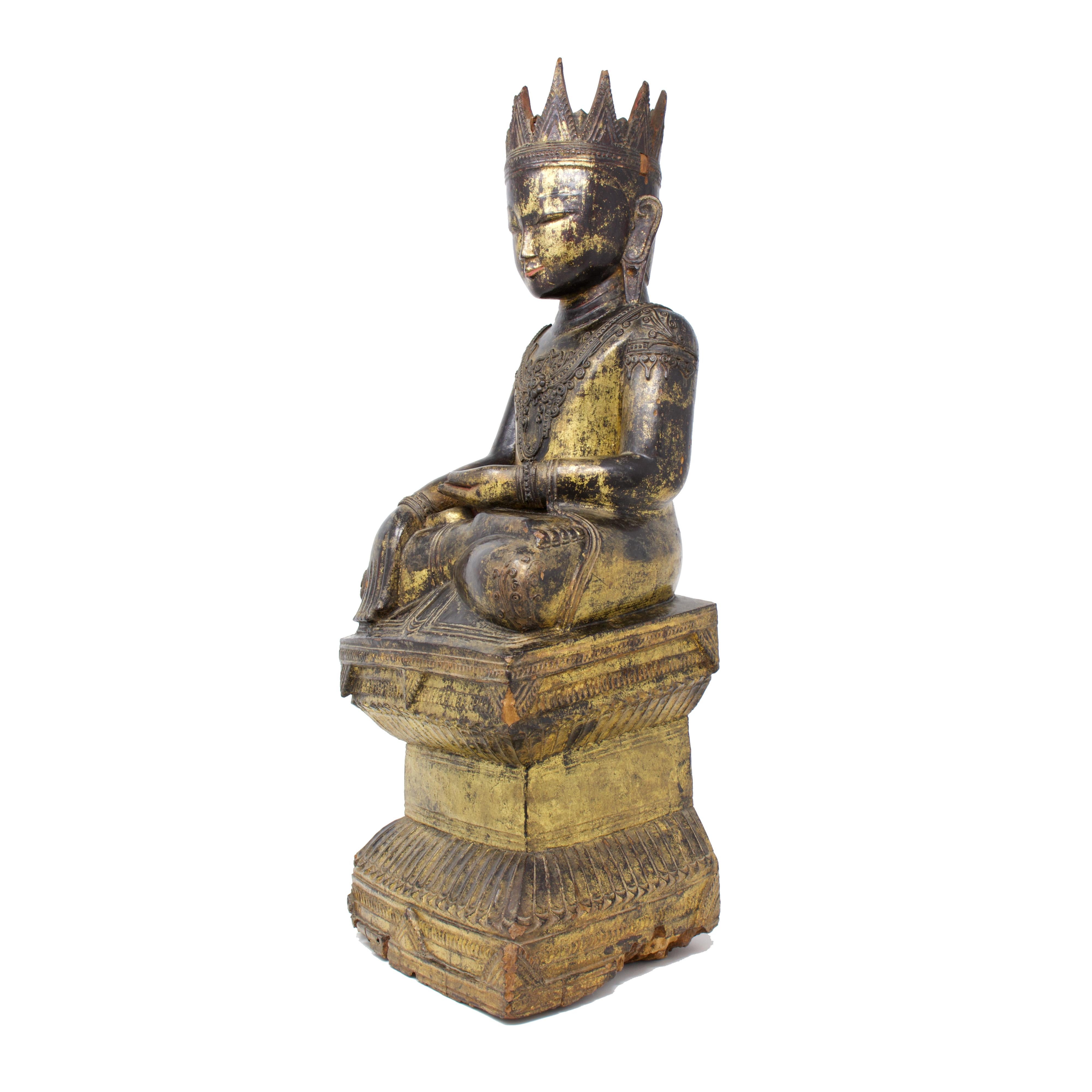 Antique Shan (Tai Yai) Jambupati Buddha Image In Good Condition For Sale In Point Richmond, CA