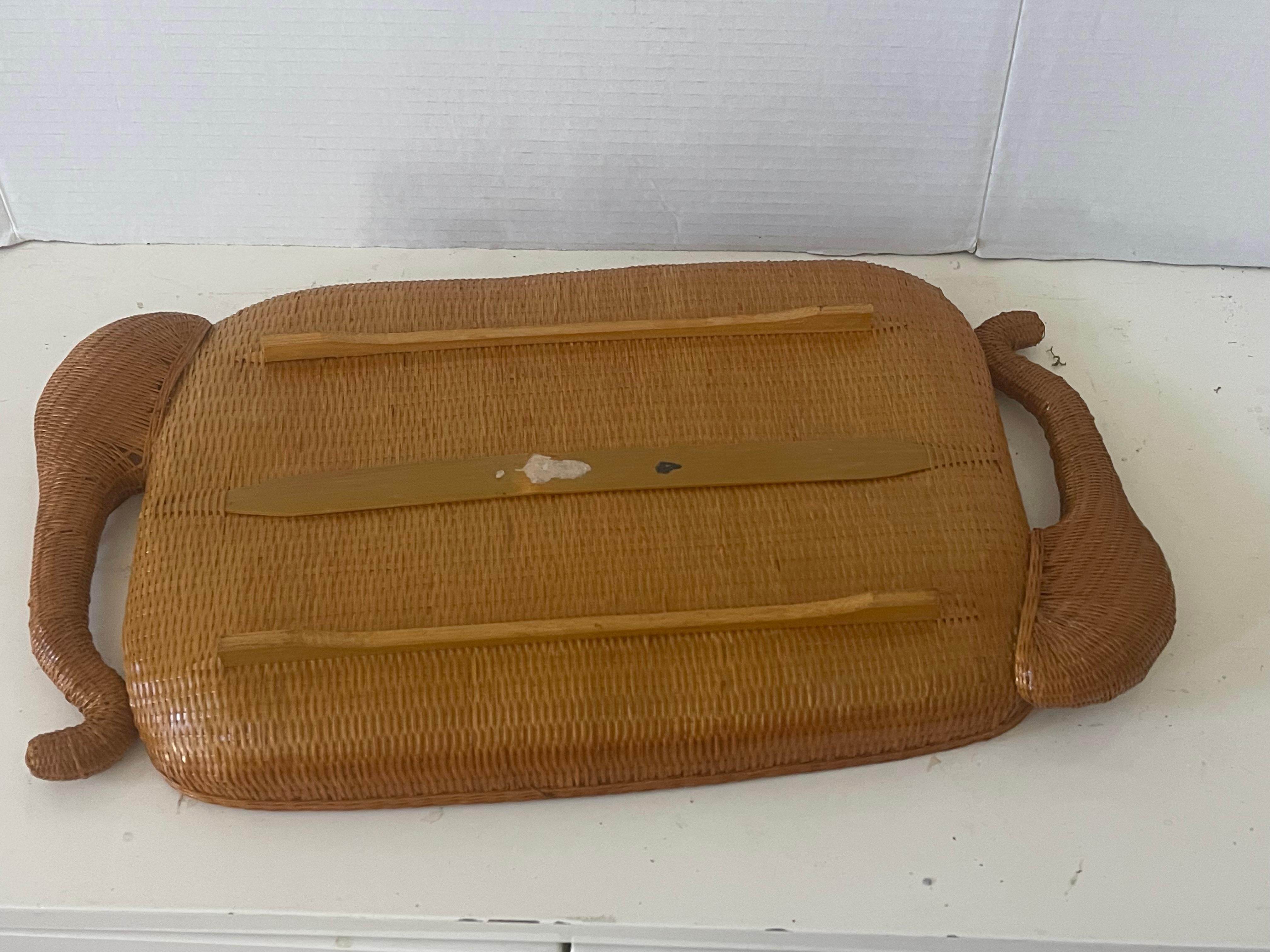 Antique Shanghai Wicker Tray with Elephant Head Handles In Good Condition For Sale In Boca Raton, FL