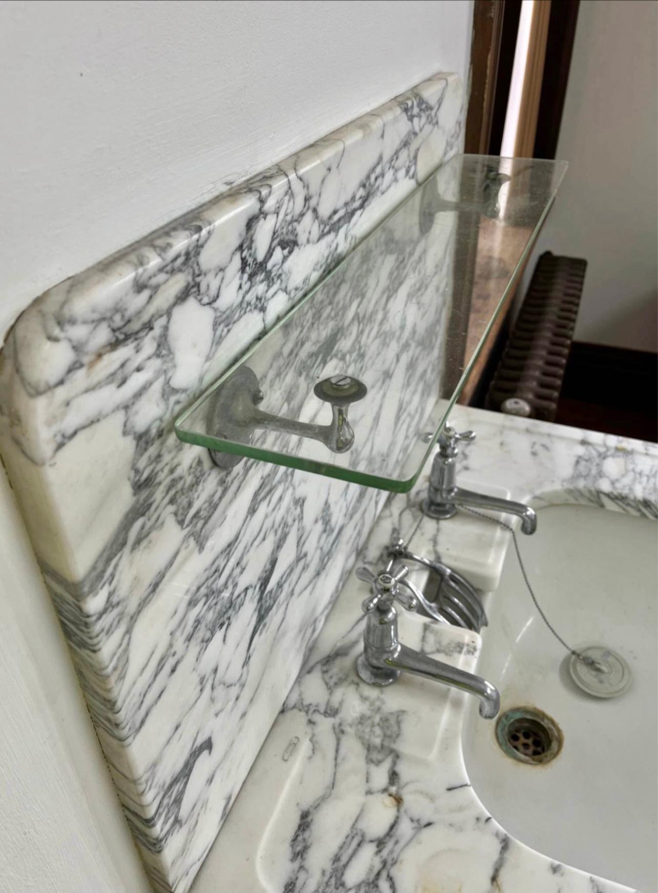 Antico lavabo in marmo di Shanks & Co, raro e completo In condizioni buone in vendita a London, GB
