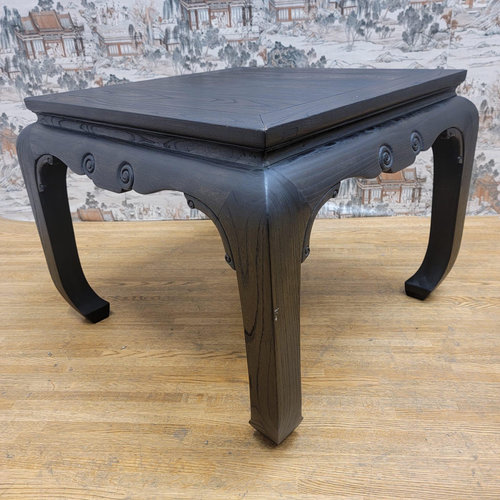 Antique Shanxi Province Black Lacquer Elm Side Table, Pair In Good Condition For Sale In Chicago, IL