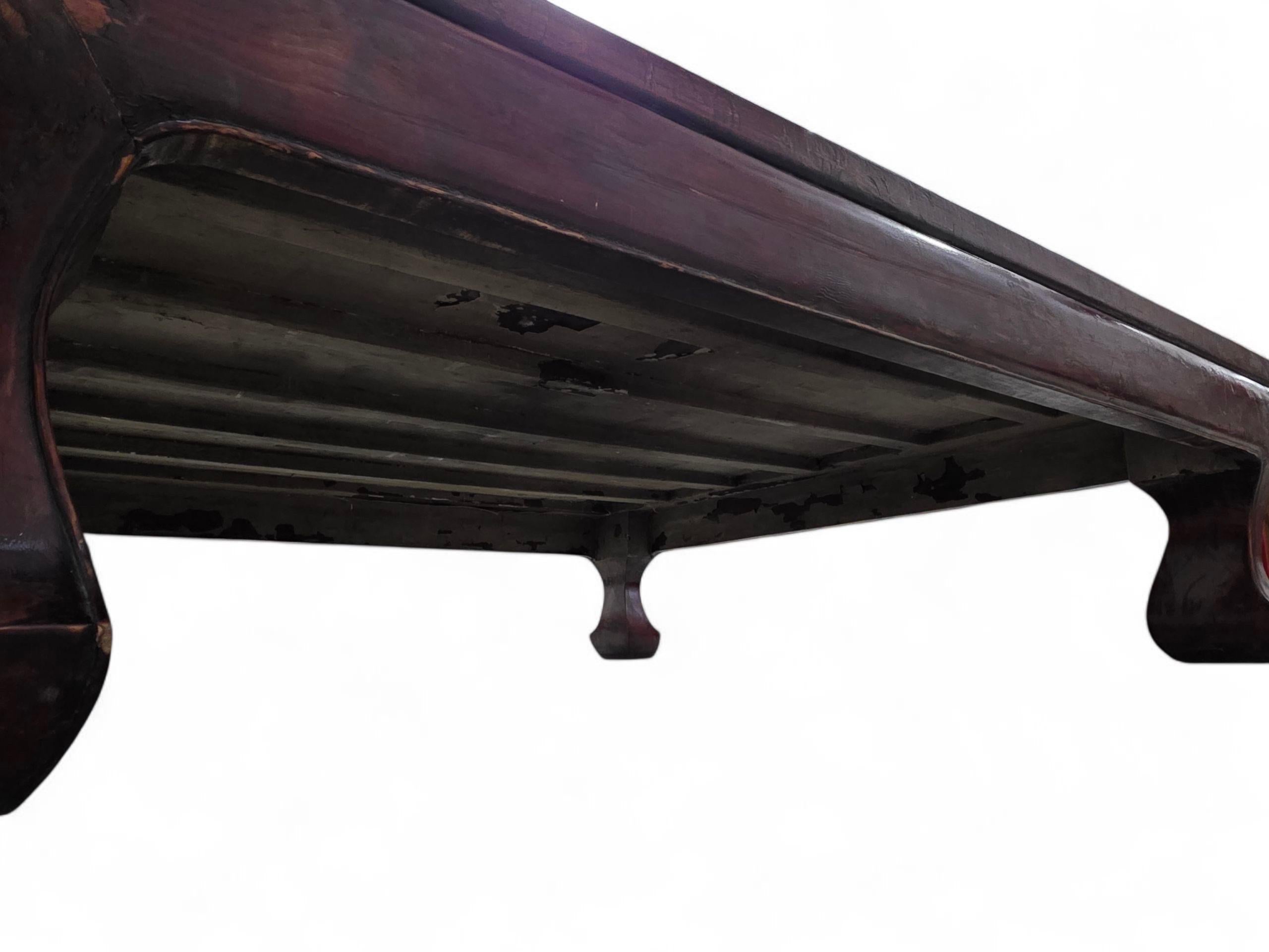 Ancienne table basse surdimensionnée en bois d'élite chinois de la province de Shanxi en vente 5