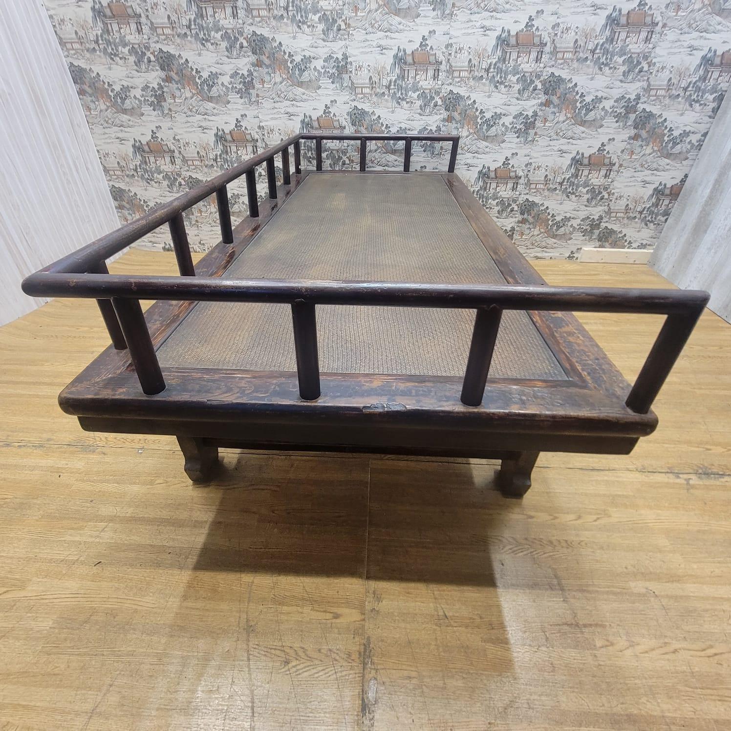 Antique Shanxi Province Elm Opium Bed For Sale 4