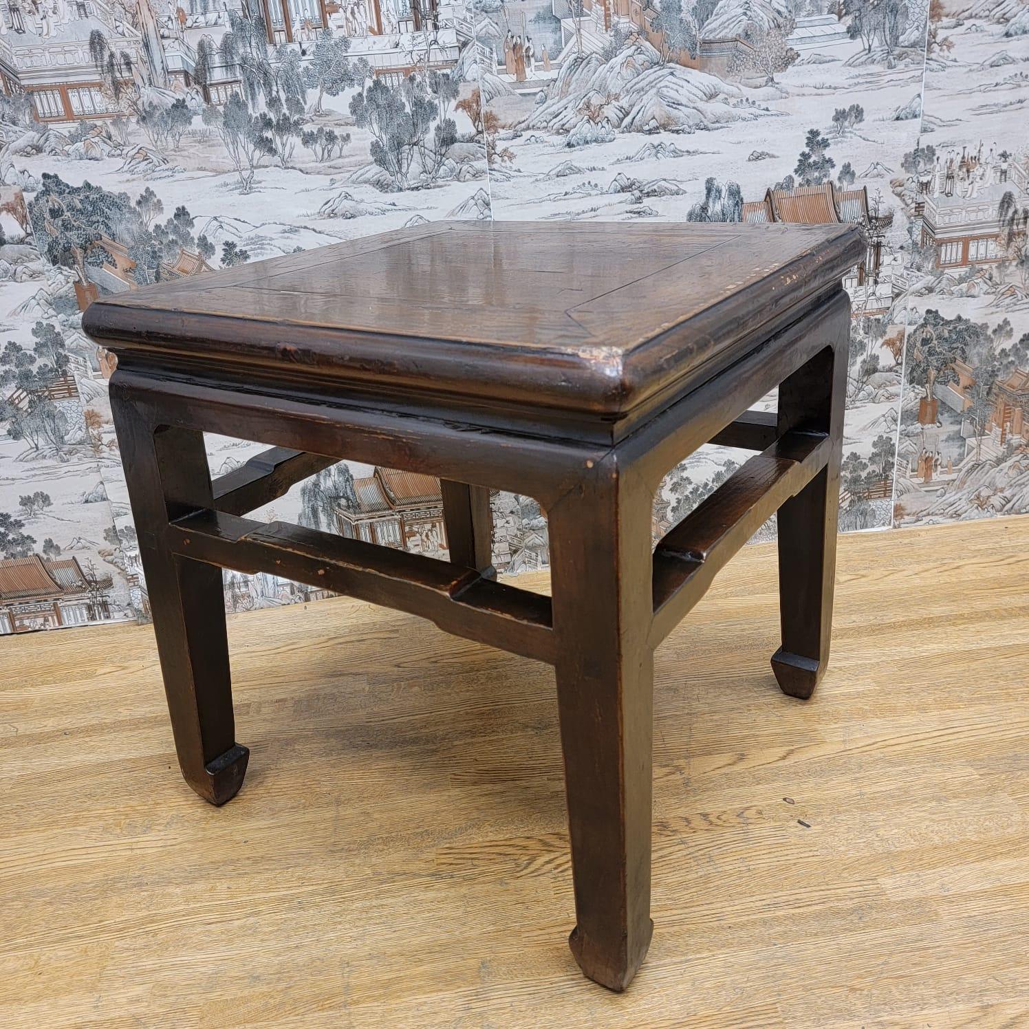 Antique Shanxi Province Elm Square Side Table, Pair For Sale 7