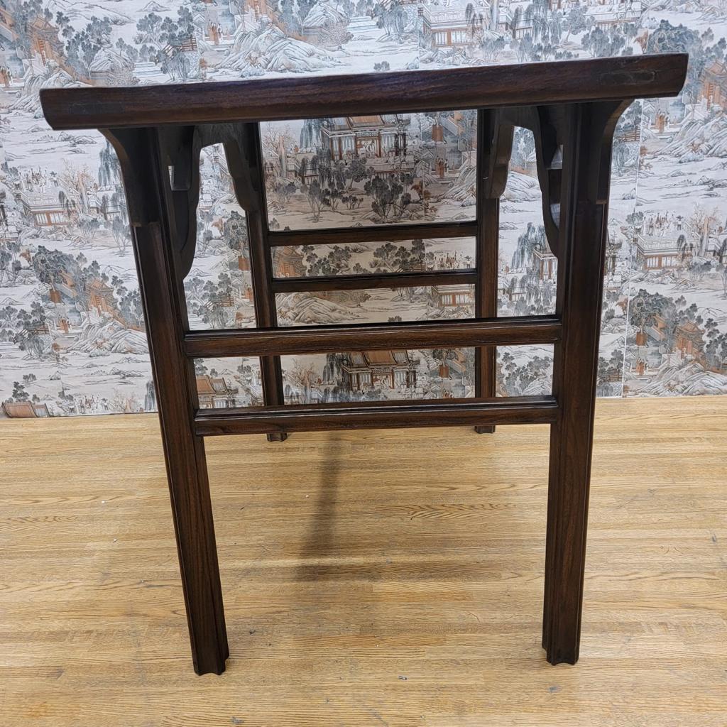 Antique Shanxi Province Elm Tall Table In Good Condition For Sale In Chicago, IL