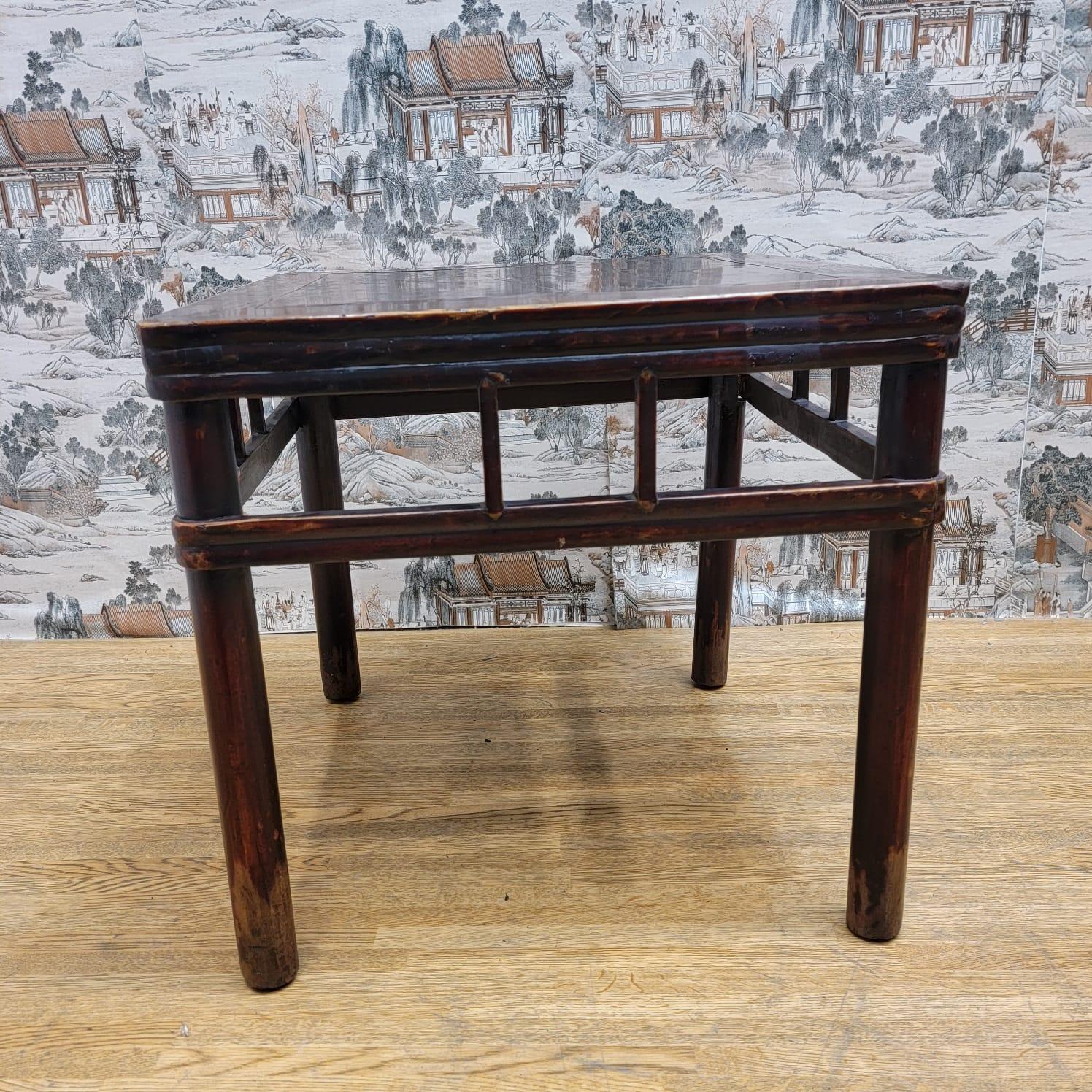 Antique Shanxi Province Elmwood Accent Side Table In Good Condition For Sale In Chicago, IL