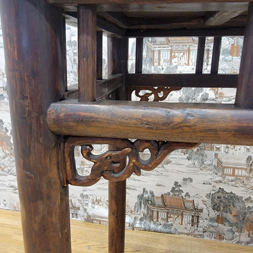Antike Shanxi Provinz Elmwood Altar geschnitzt Konsolentisch (Chinesischer Export) im Angebot