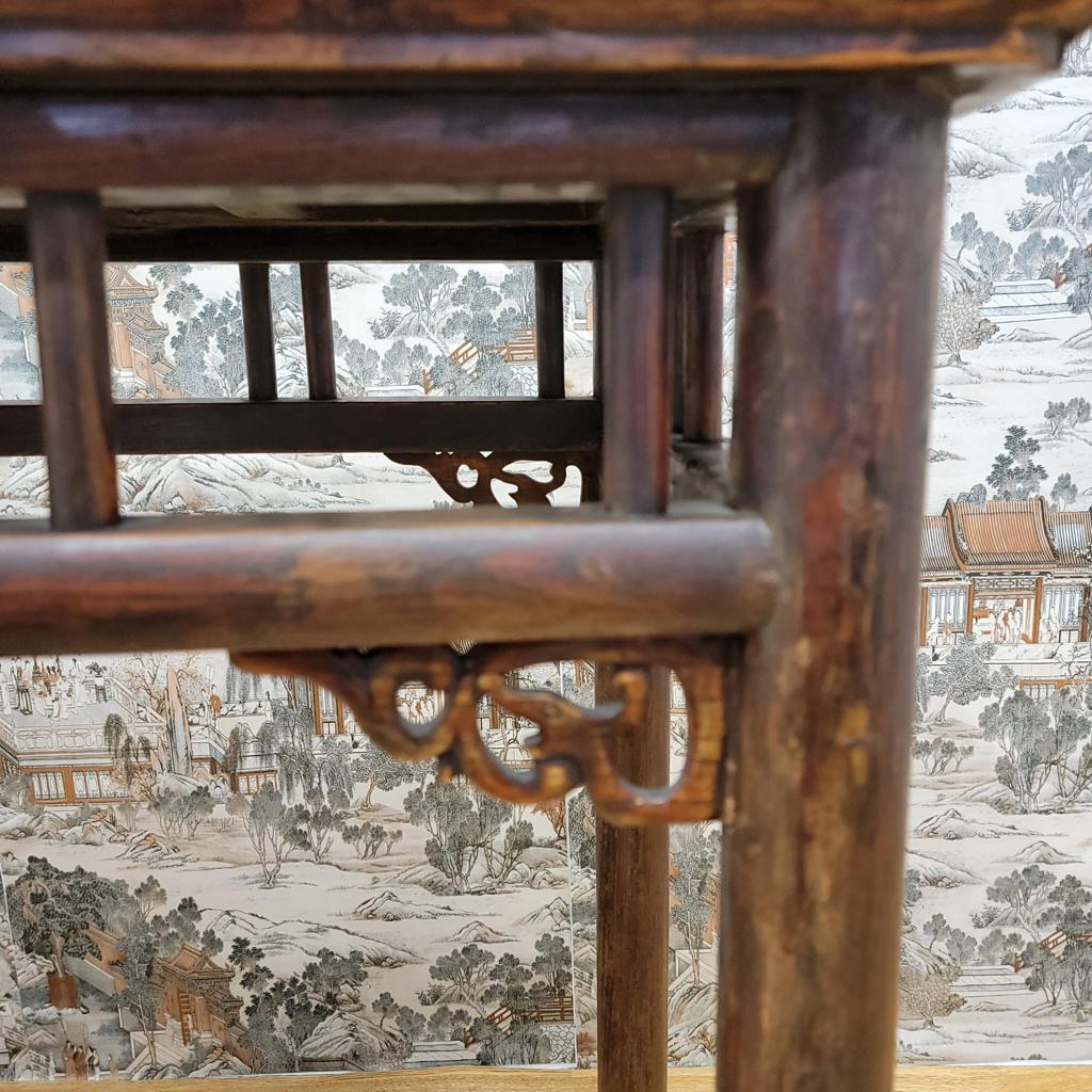 Antike Shanxi Provinz Elmwood Altar geschnitzt Konsolentisch (Ulmenholz) im Angebot