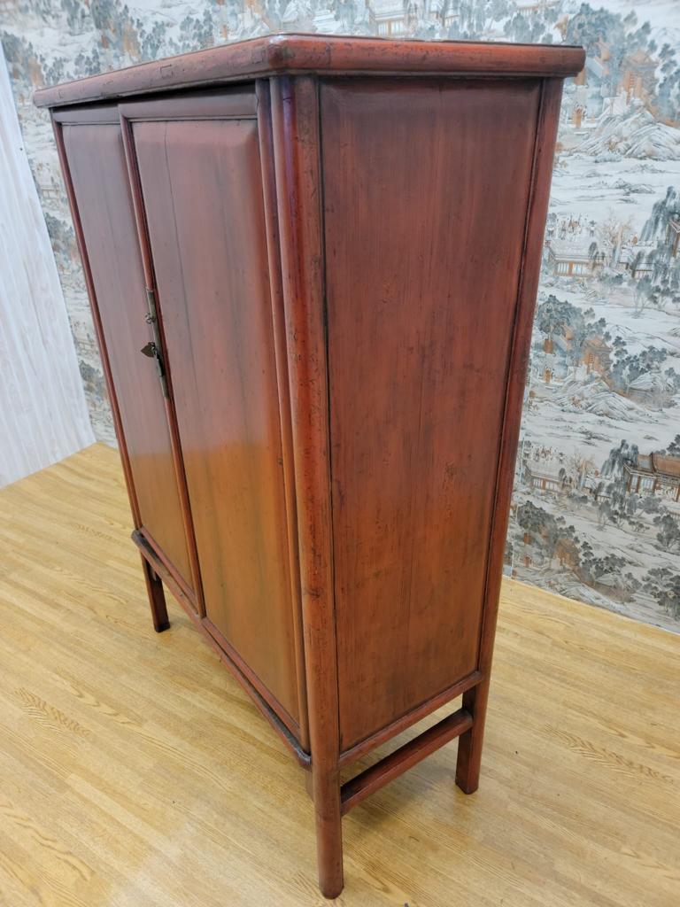 Antique Shanxi Province Elmwood Red Lacquer Cabinet In Good Condition For Sale In Chicago, IL