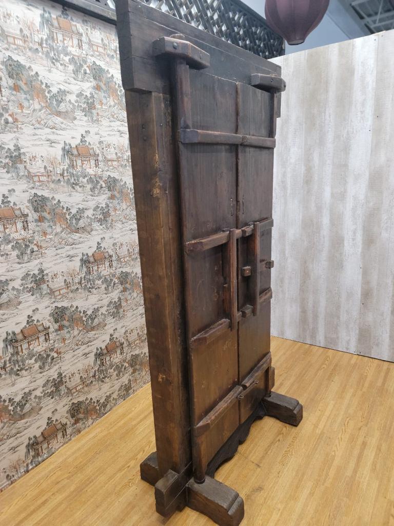 Antique Shanxi Province Hand Carved Elmwood Oriental Door For Sale 1