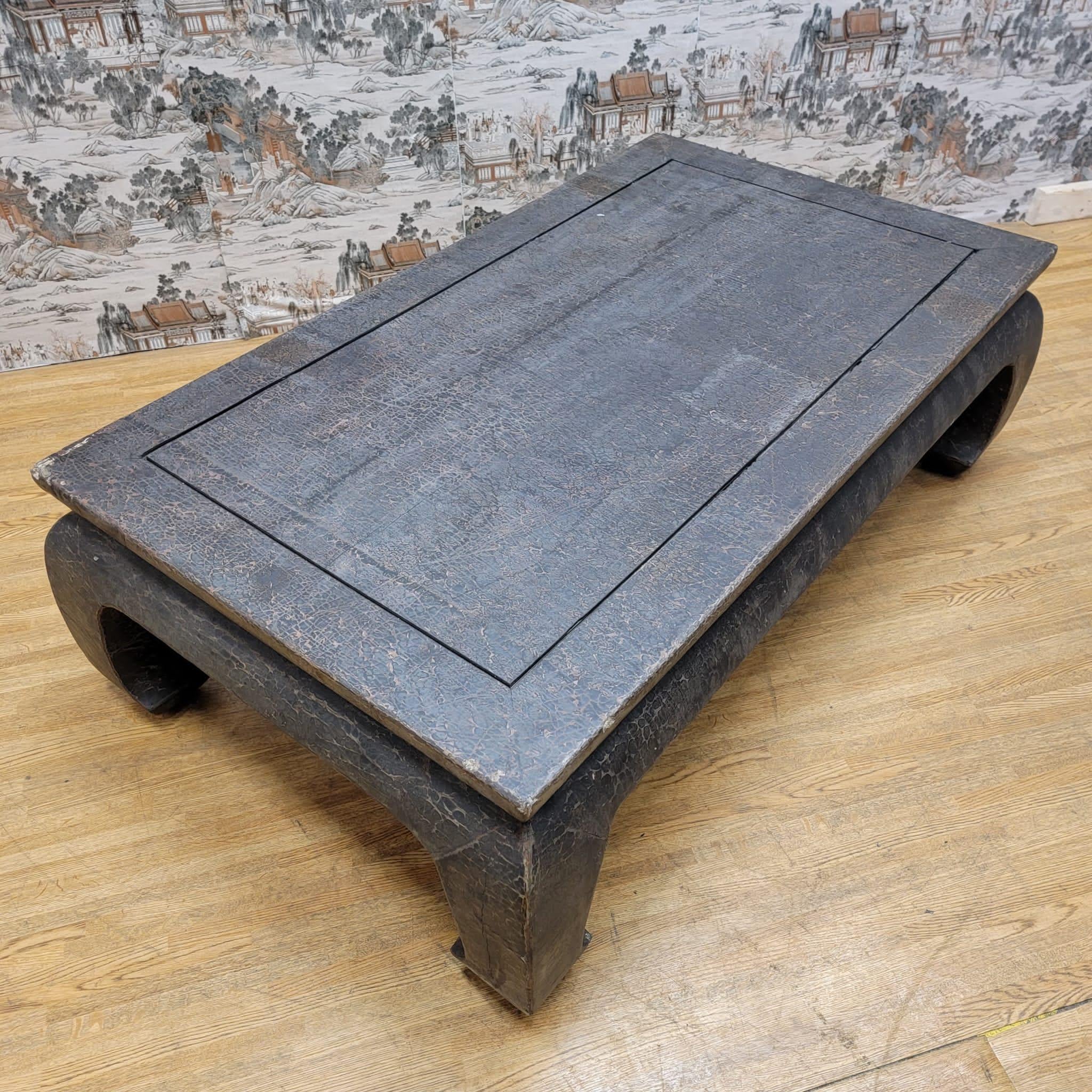 Chinese Antique Shanxi Province Linen Wrapped Lacquered Elm Coffee Table For Sale