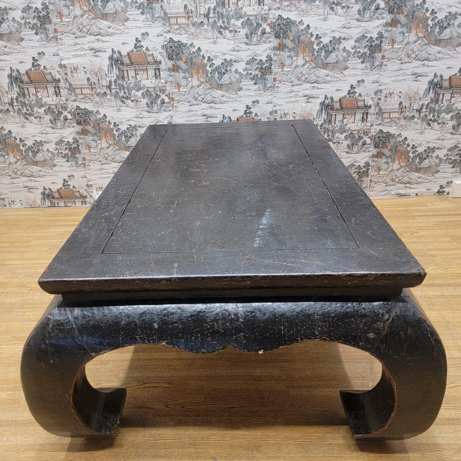 Antique Shanxi Province Linen Wrapped Lacquered Elm Kang Style Coffee Table For Sale 7