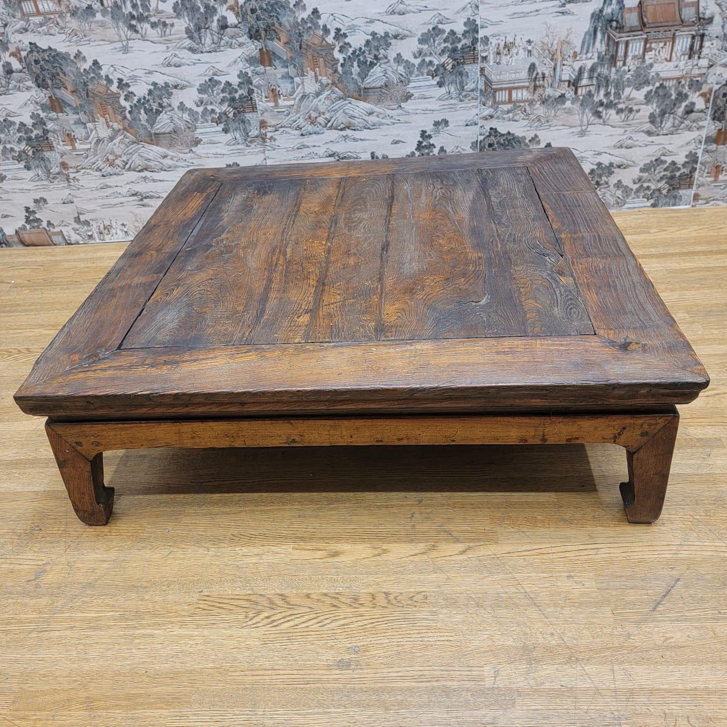 Early 20th Century Antique Shanxi Province Natural Color and Patina Elm Coffee Table For Sale