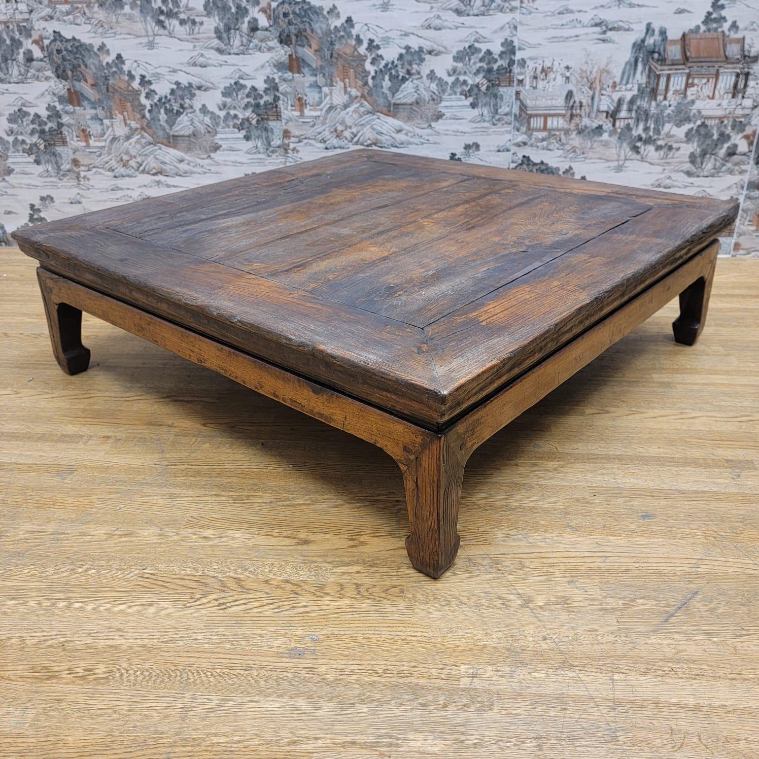 Antique Shanxi Province Natural Color and Patina Elm Coffee Table For Sale 1
