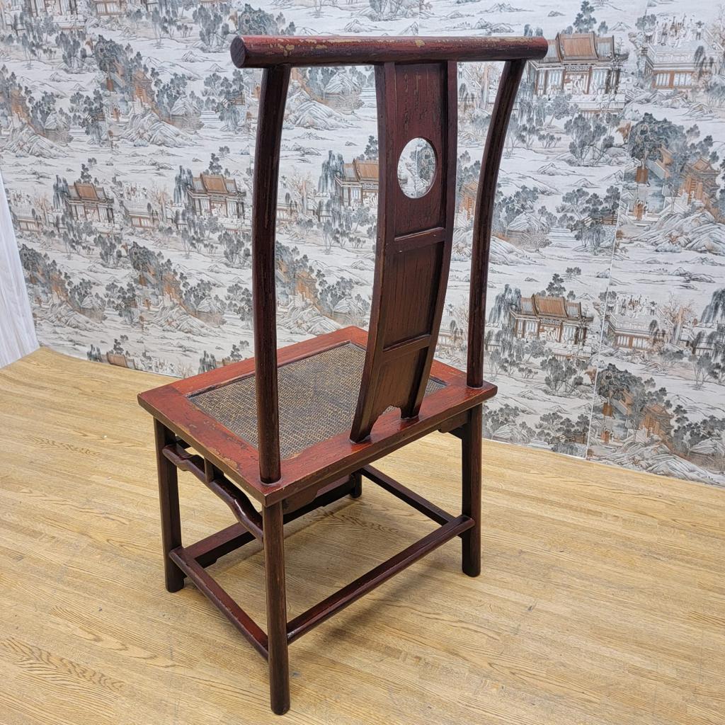 Chaises de salle à manger/de bureau anciennes en orme laqué rouge de la province de Shanxi, lot de 3 en vente 1