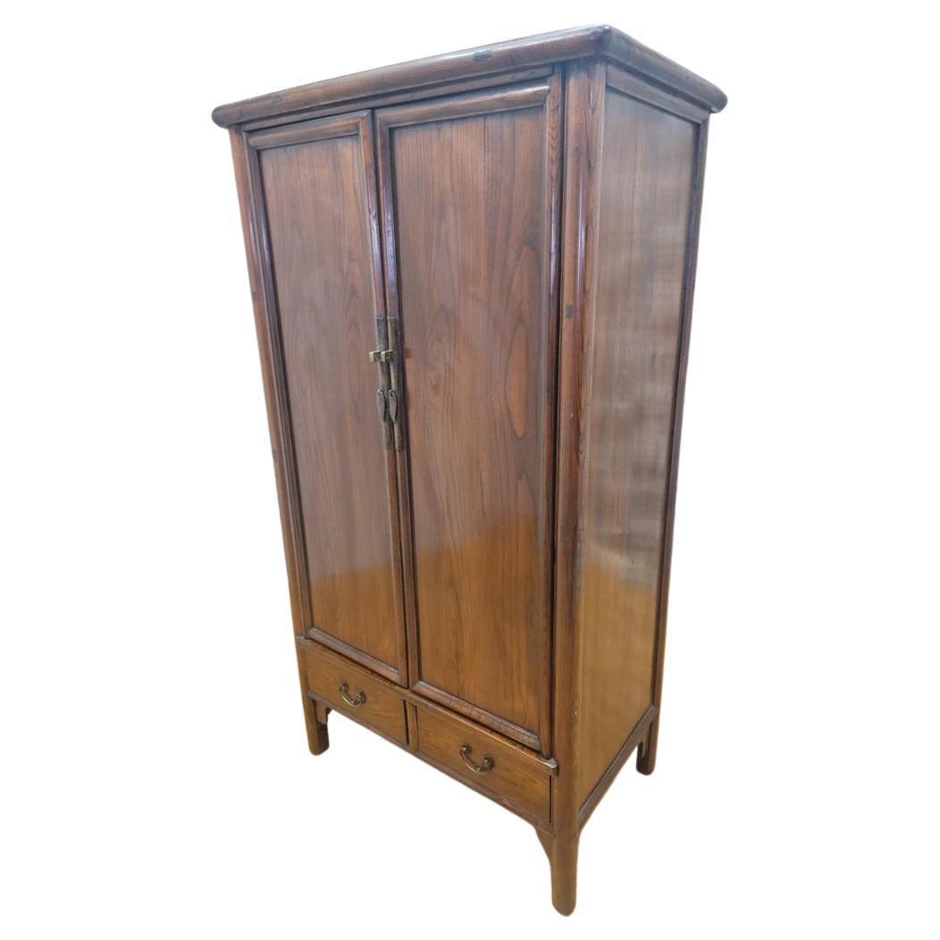 Ancienne armoire à 2 tiroirs en bois d'orme de la province de Shanxi en vente