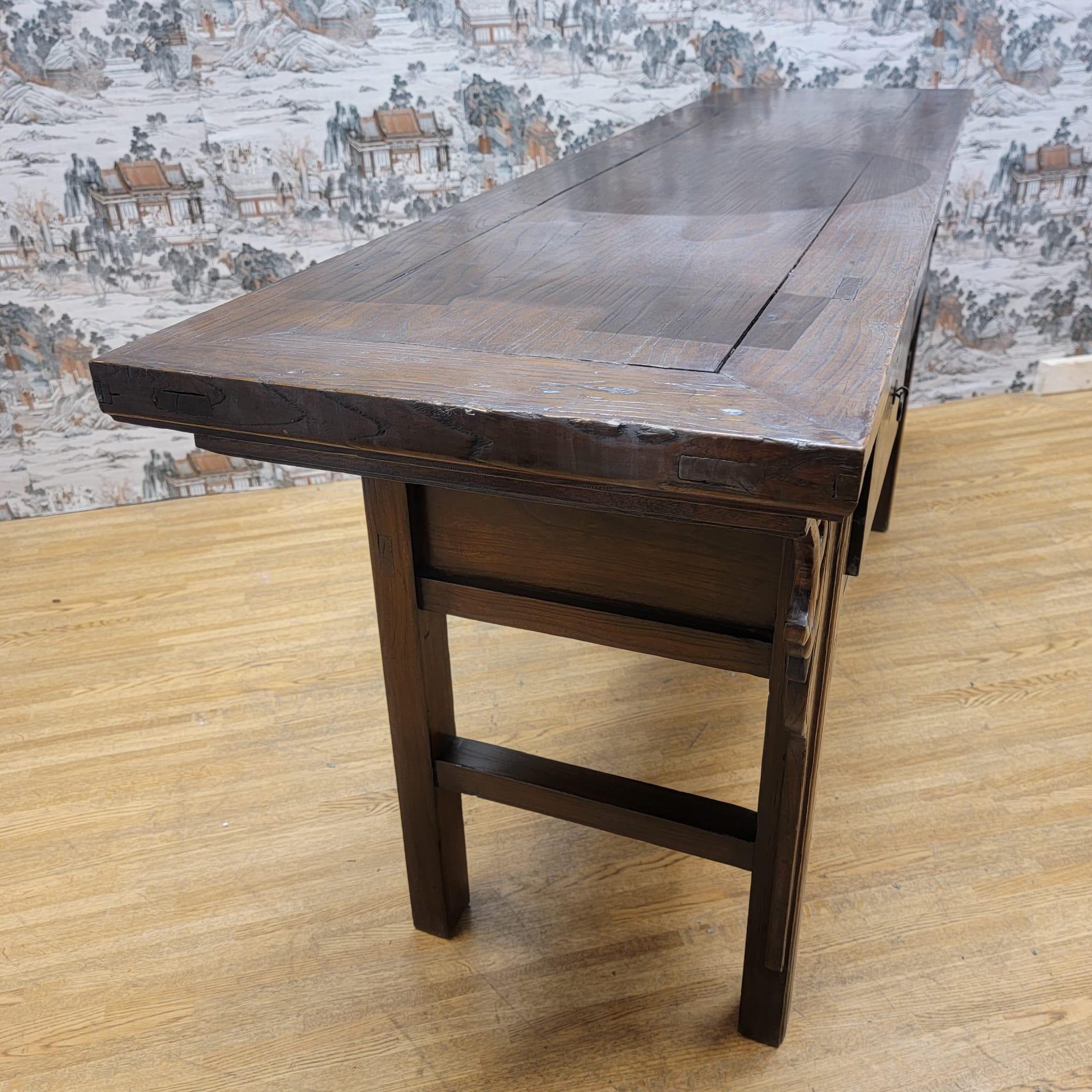 Antique Shanxi Province Winged Elm Sideboard with 3 Drawers

Circa: 1900 

Dimensions:

W: 75