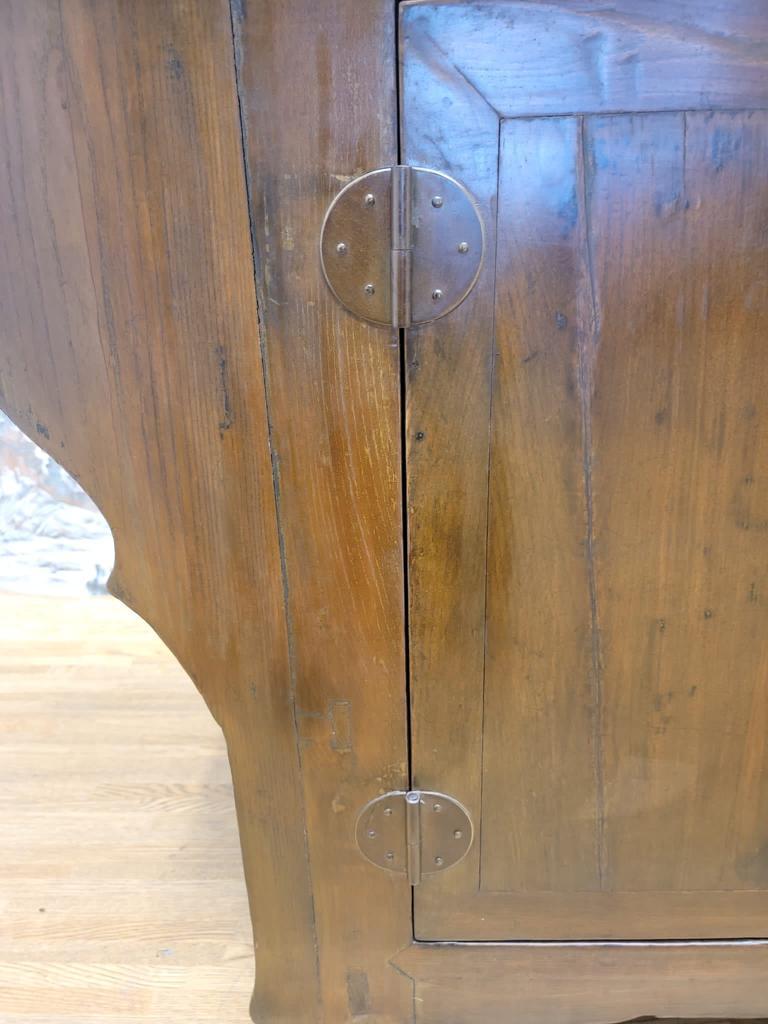 Antikes Sideboard aus geflügeltem Ulmenholz aus der Shanxi- Provinz im Angebot 5