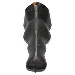 Écrin à bijoux ancien en cuir de forme originale, XIXe siècle