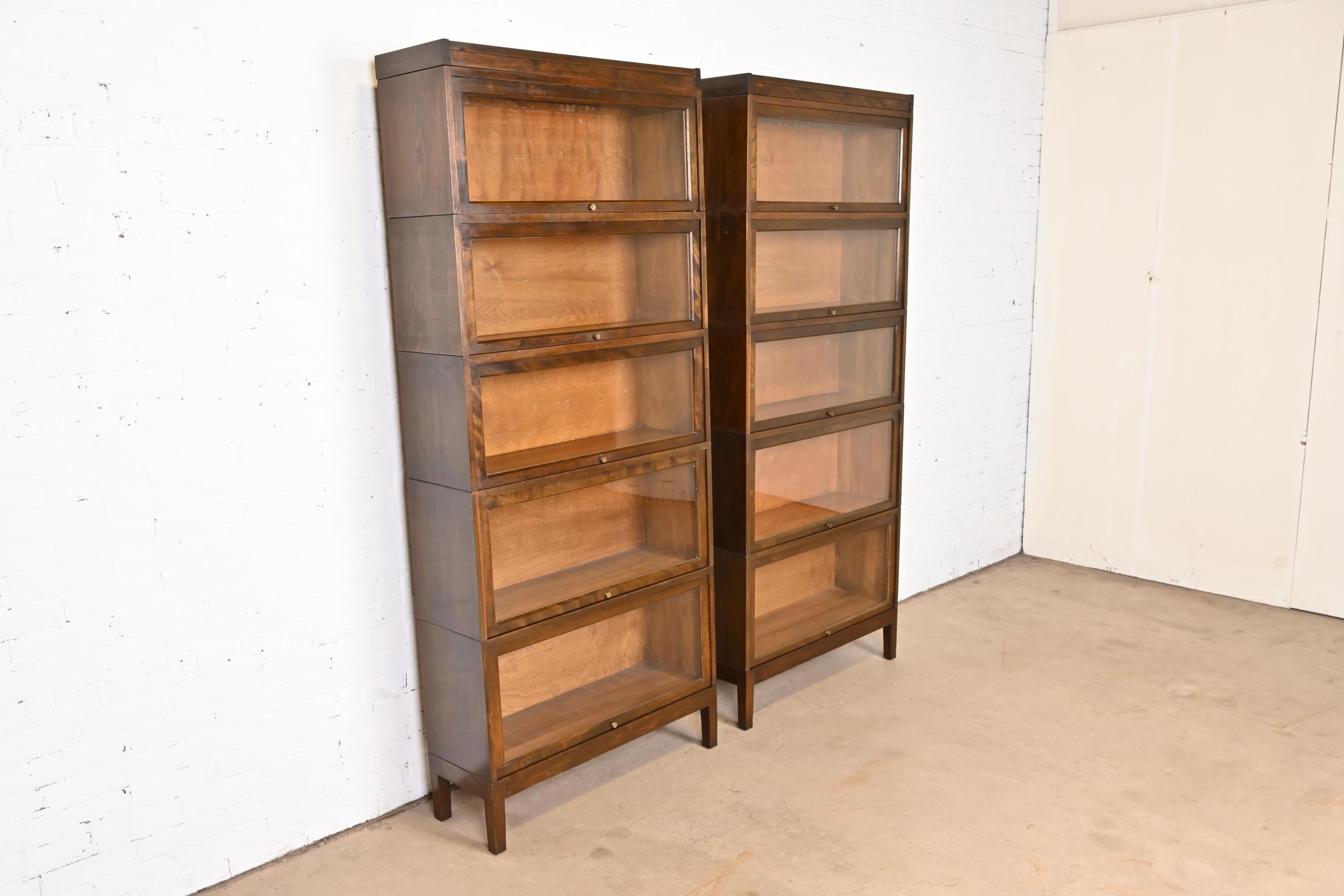 Antique Shaw Walker Arts & Crafts Mahogany Five-Stack Barrister Bookcases, Pair In Good Condition For Sale In South Bend, IN