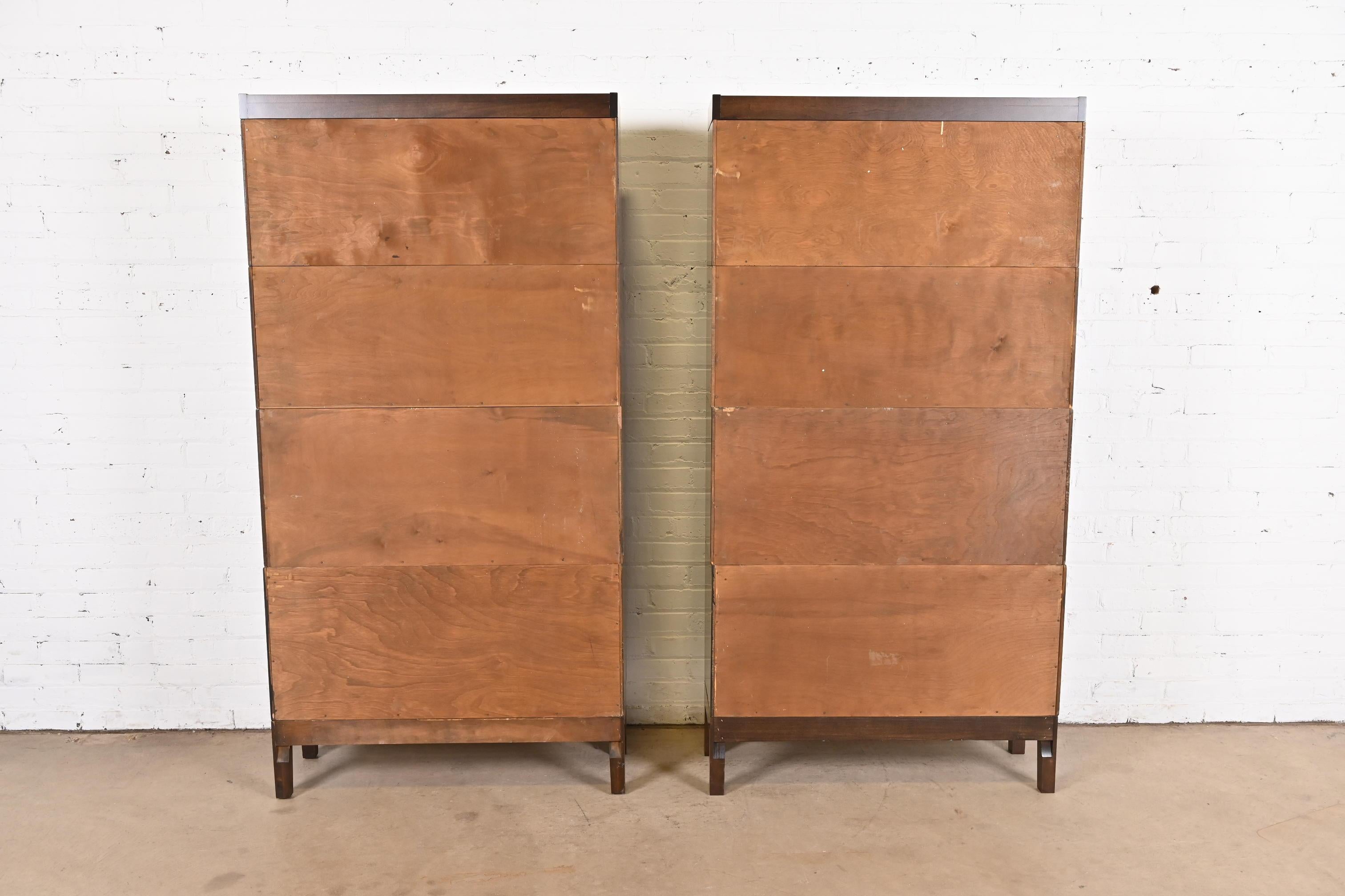 Antique Shaw Walker Arts & Crafts Mahogany Four-Stack Barrister Bookcases, Pair For Sale 4