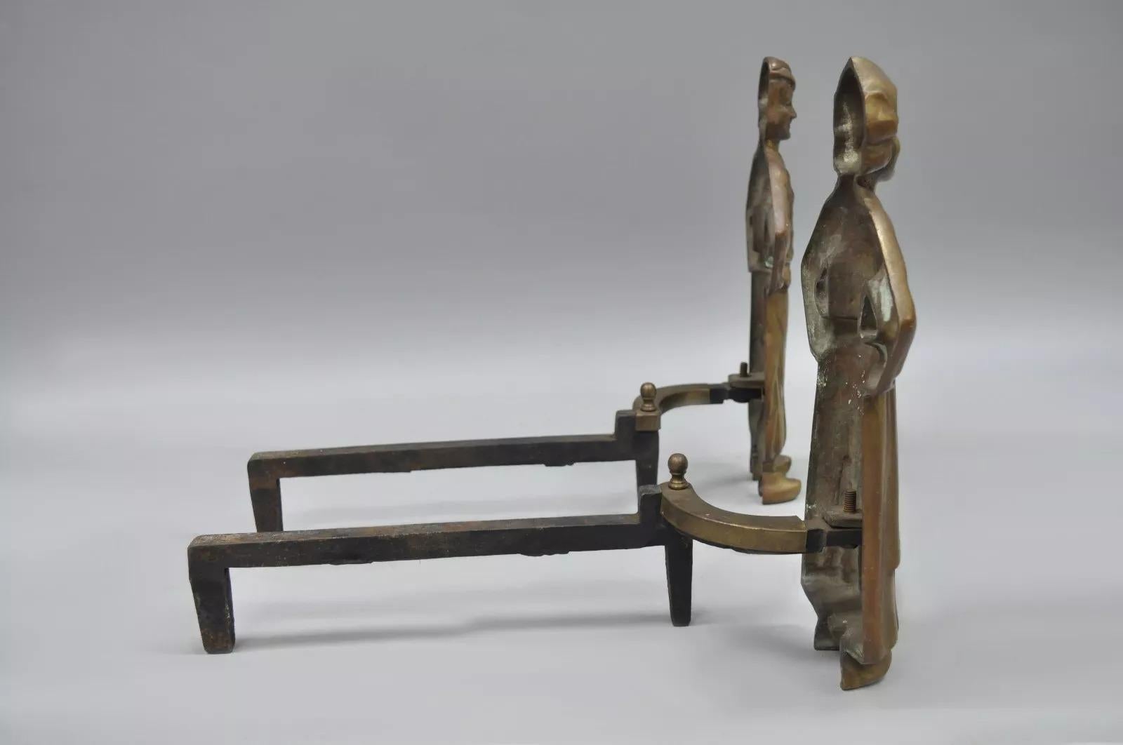 Antiguo niño y niña holandeses de Sheffield de bronce y hierro fundido para chimenea - Pareja en Bueno estado para la venta en Philadelphia, PA