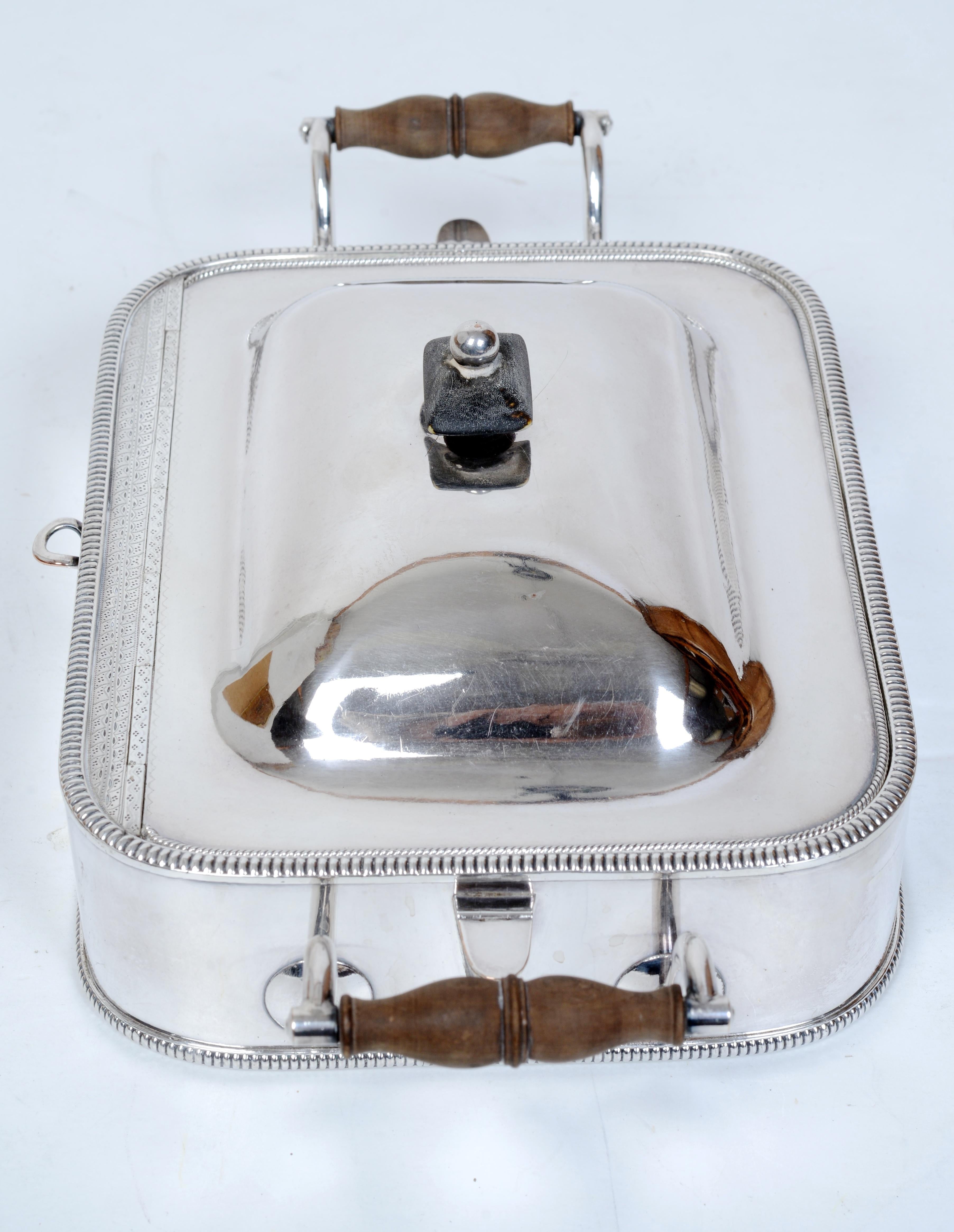 Regency Antico scaldavivande/servitoio Sheffield con serbatoio d'acqua calda integrato in vendita