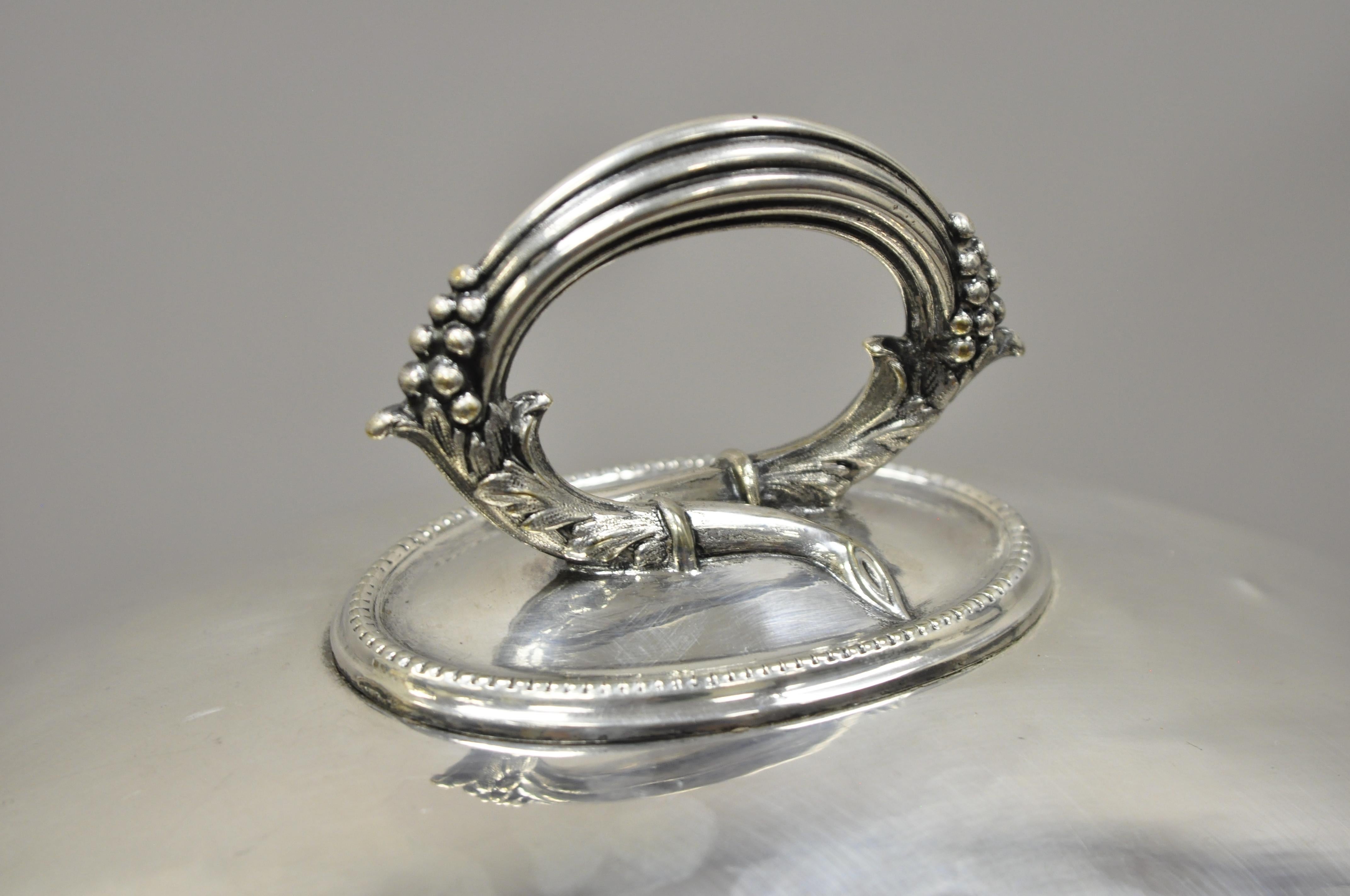 Antique Sheffield Silver Plate English Grapevine Meat Serving Dish Dome Lid In Good Condition In Philadelphia, PA