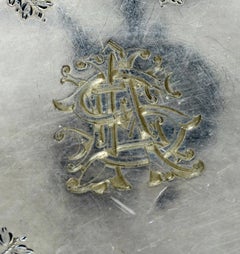 Antiguo salvamanteles chapado en plata de Sheffield Firmado "Mappin & Webb Princes Plate"