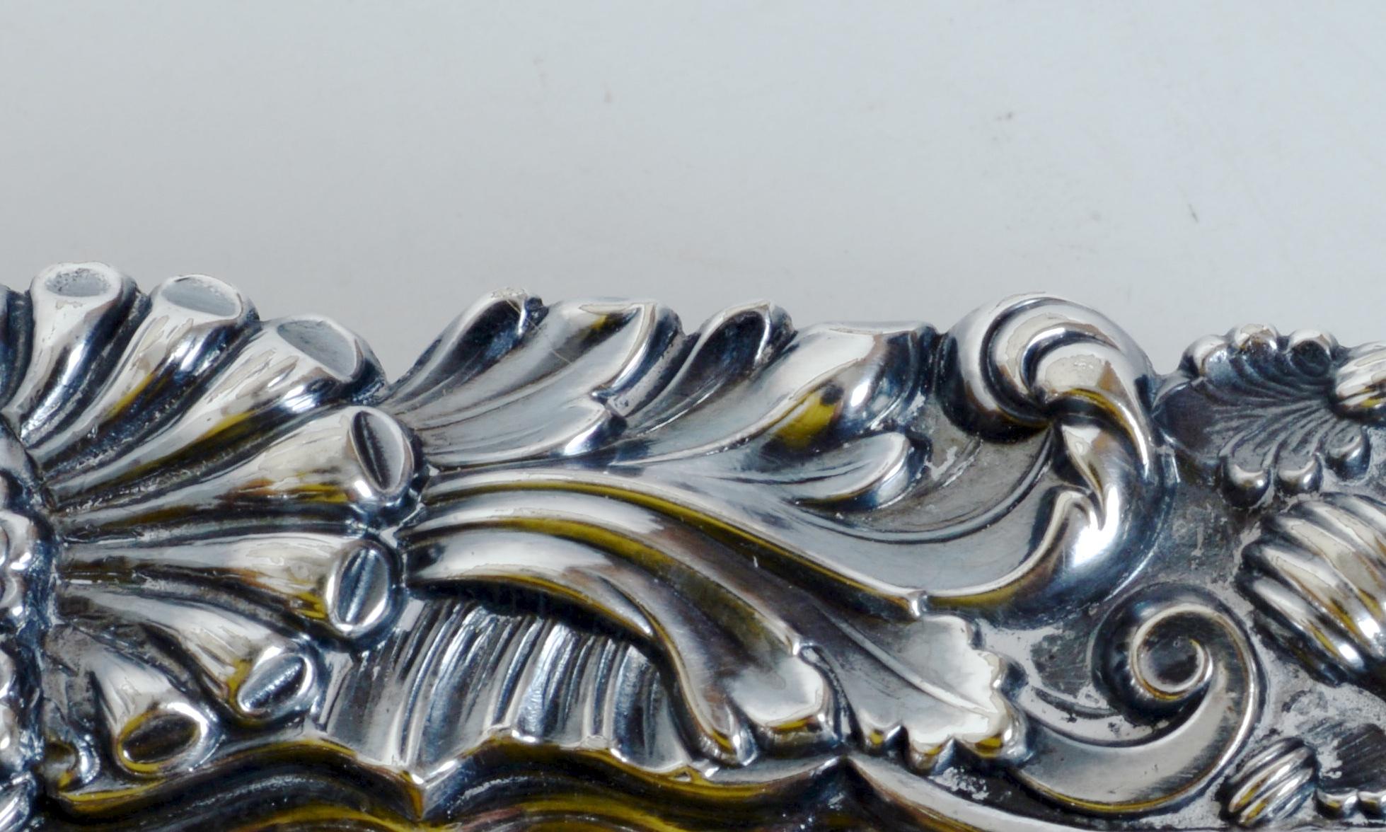 Moulage Salière ancienne en métal argenté de Sheffield signée 