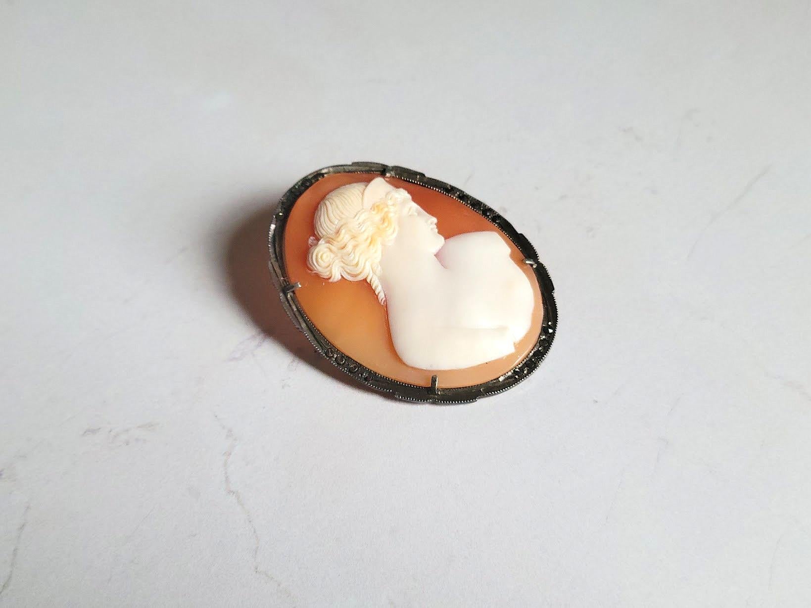 cameo brooch worth