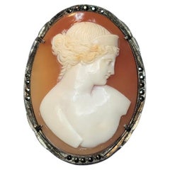 Spilla antica con cammeo a conchiglia, fine '800