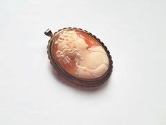 Antique Shell Cameo Gild Mounted Brooch of Roman Goddess Flora