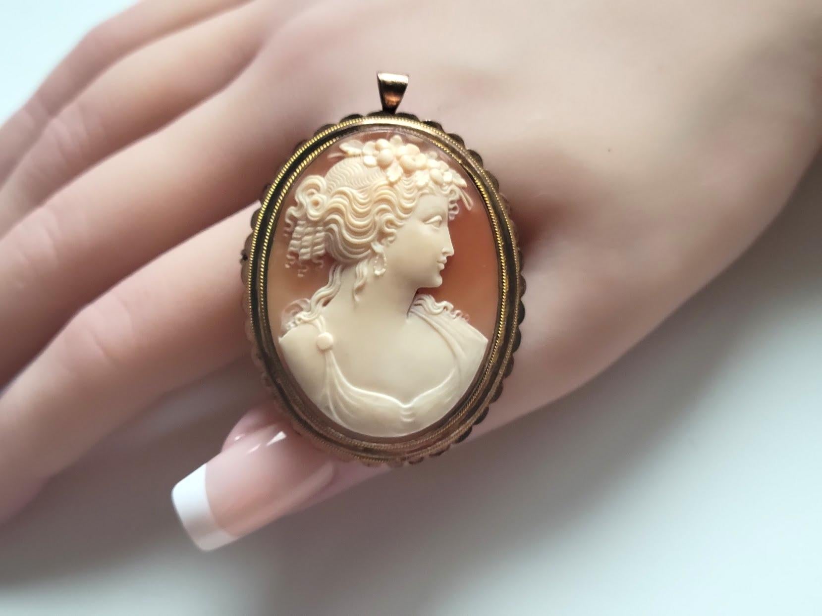 Victorian Antique Shell Cameo Gild Mounted Brooch of Roman Goddess Flora For Sale