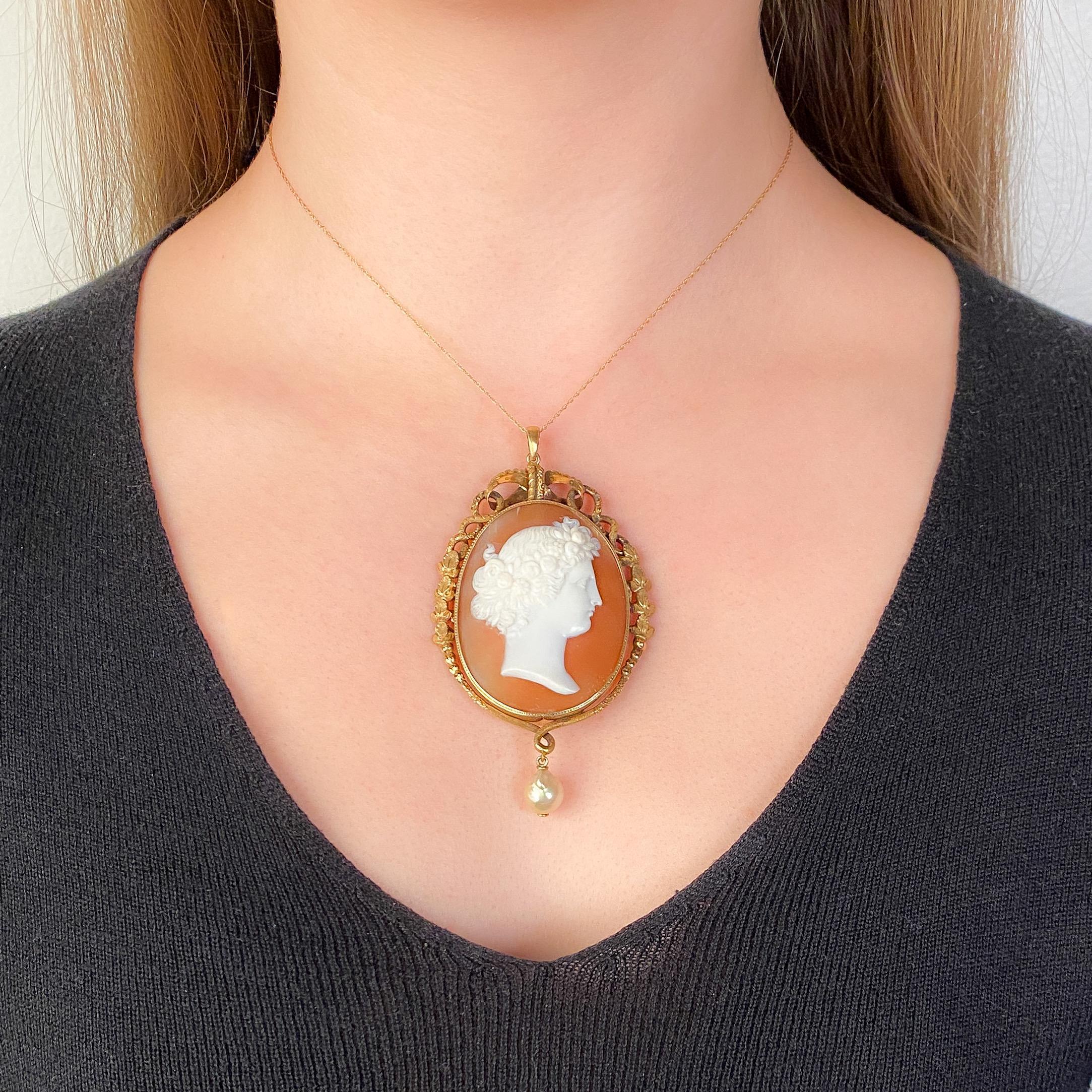 Pendentif en or 12k avec camée en coquillage antique Bon état - En vente à Lewisburg, PA