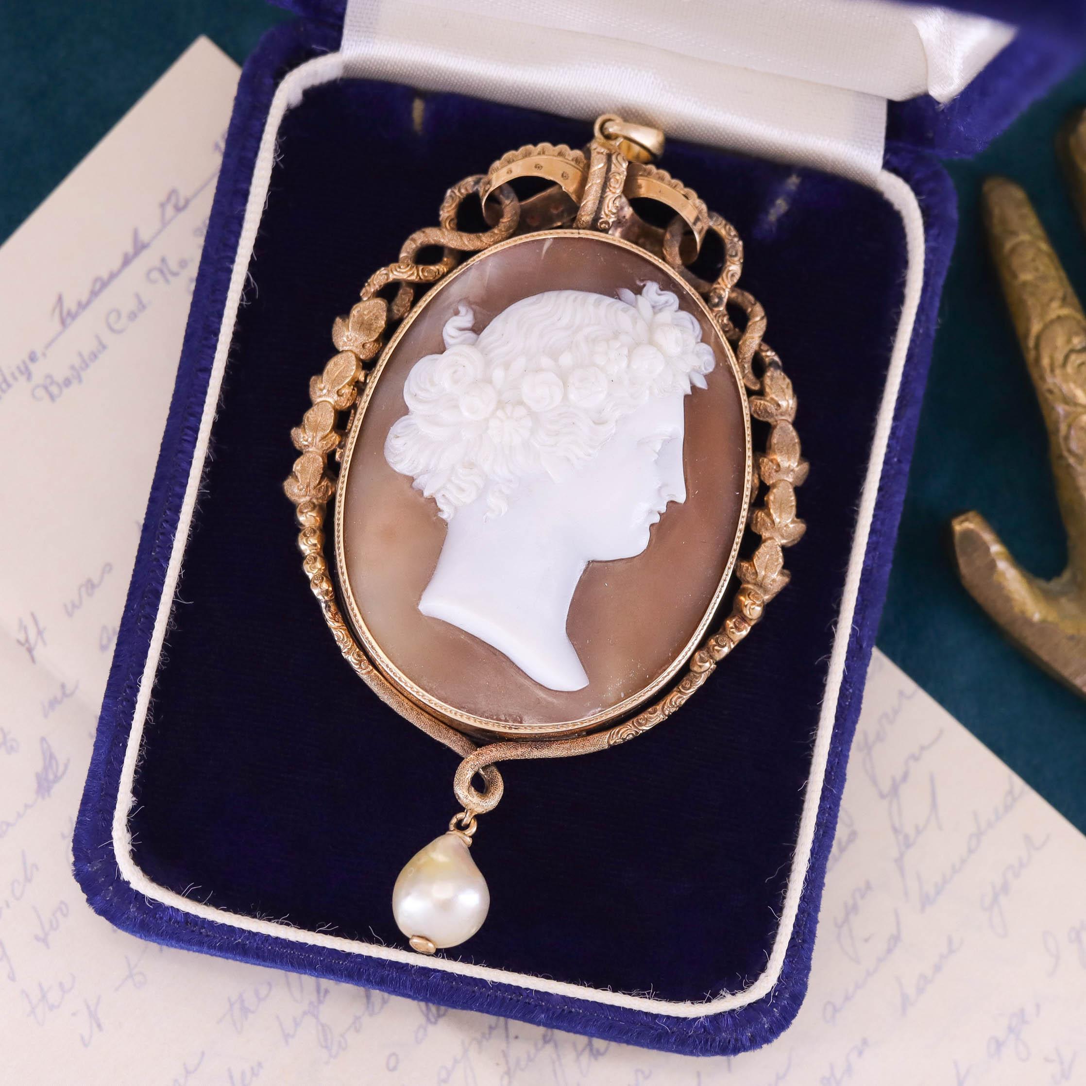Pendentif en or 12k avec camée en coquillage antique en vente 1