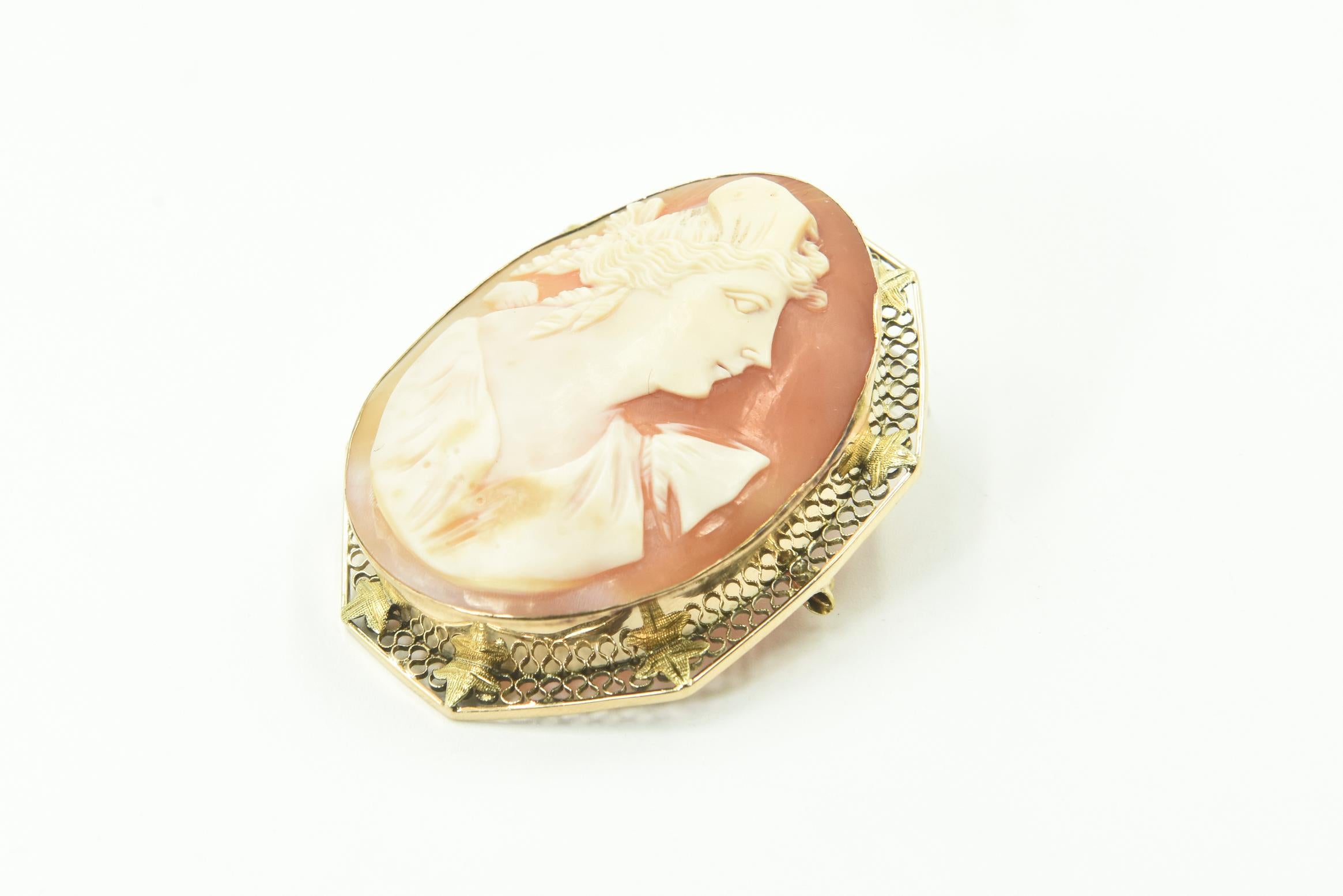 antique gold cameo brooch