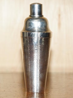 ANTIQUE SHENG YUAN SIGNED STERLING SILVER HAND HAMMERED CHiNESE COCKTAIL SHAKER