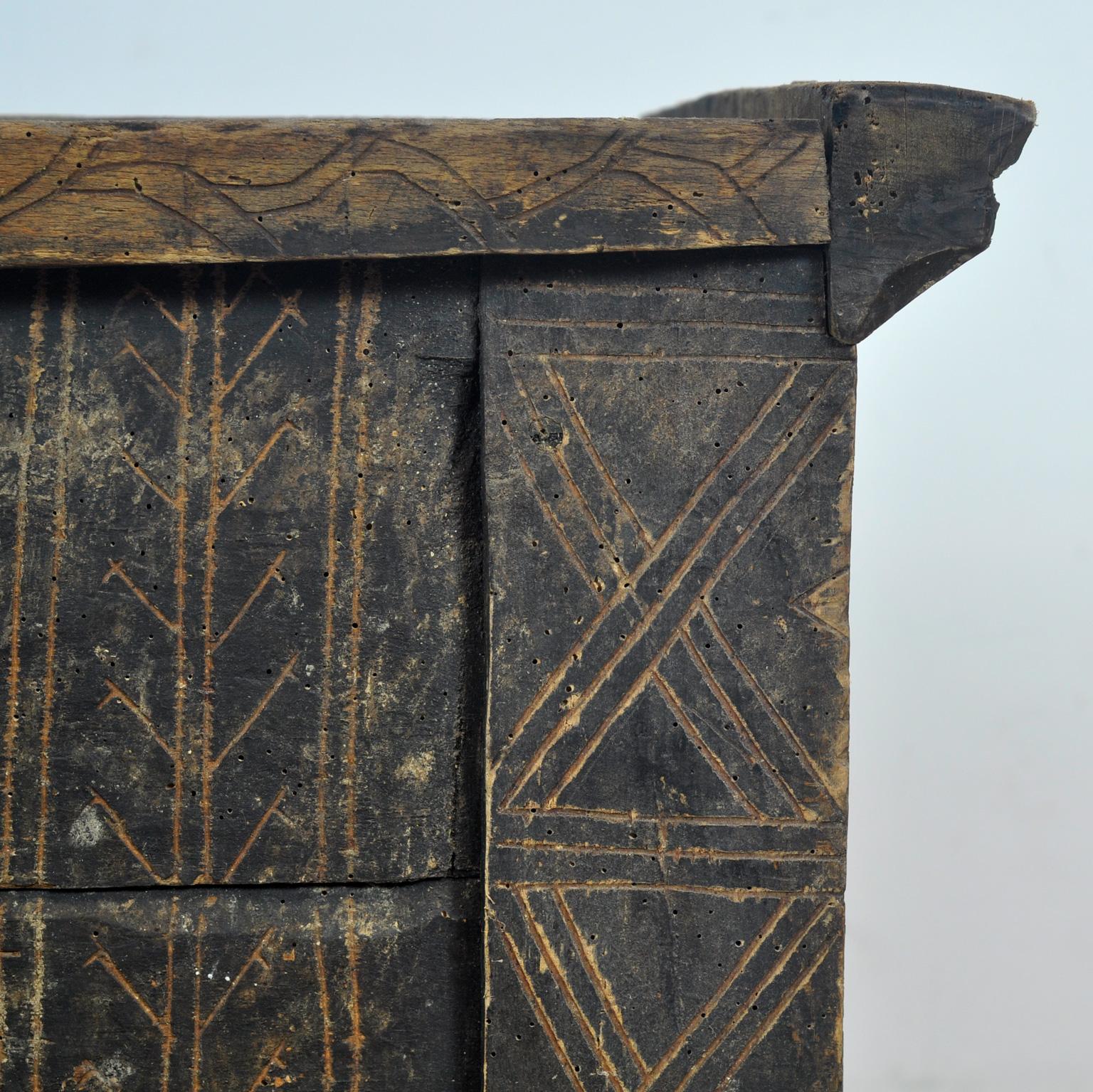 Antique shepherd’s chest, 1820s For Sale 6