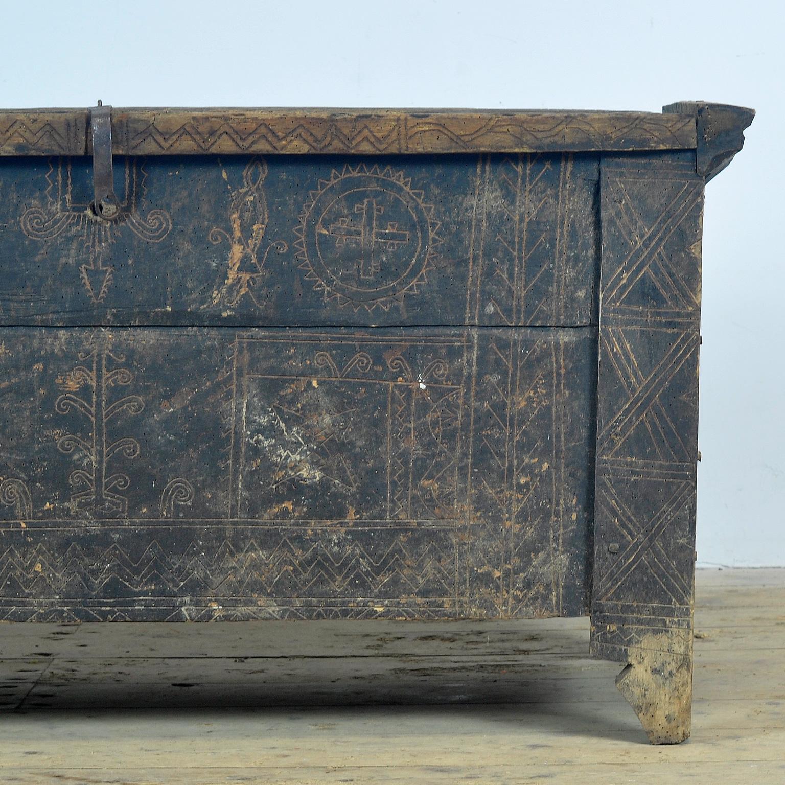 Beech Antique shepherd’s chest, 1820s For Sale