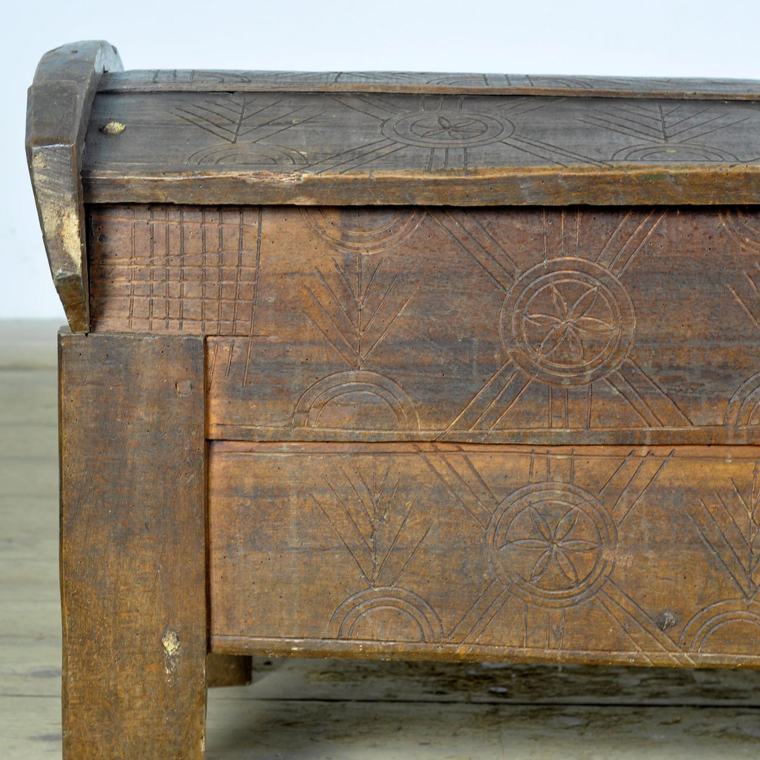 Antique shepherd’s chest, 1850s 2