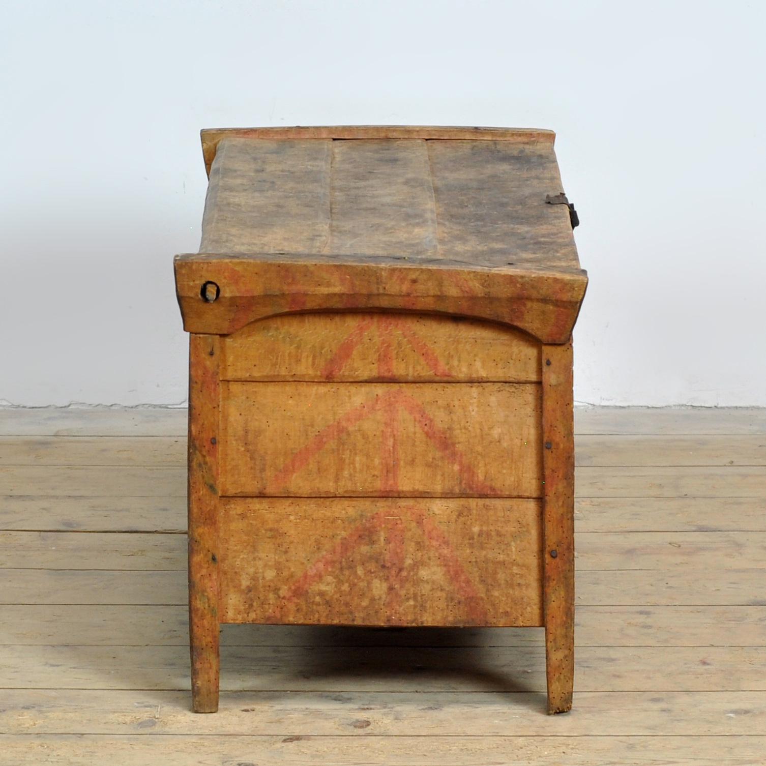 Coffre de berger antique, années 1850 en vente 3