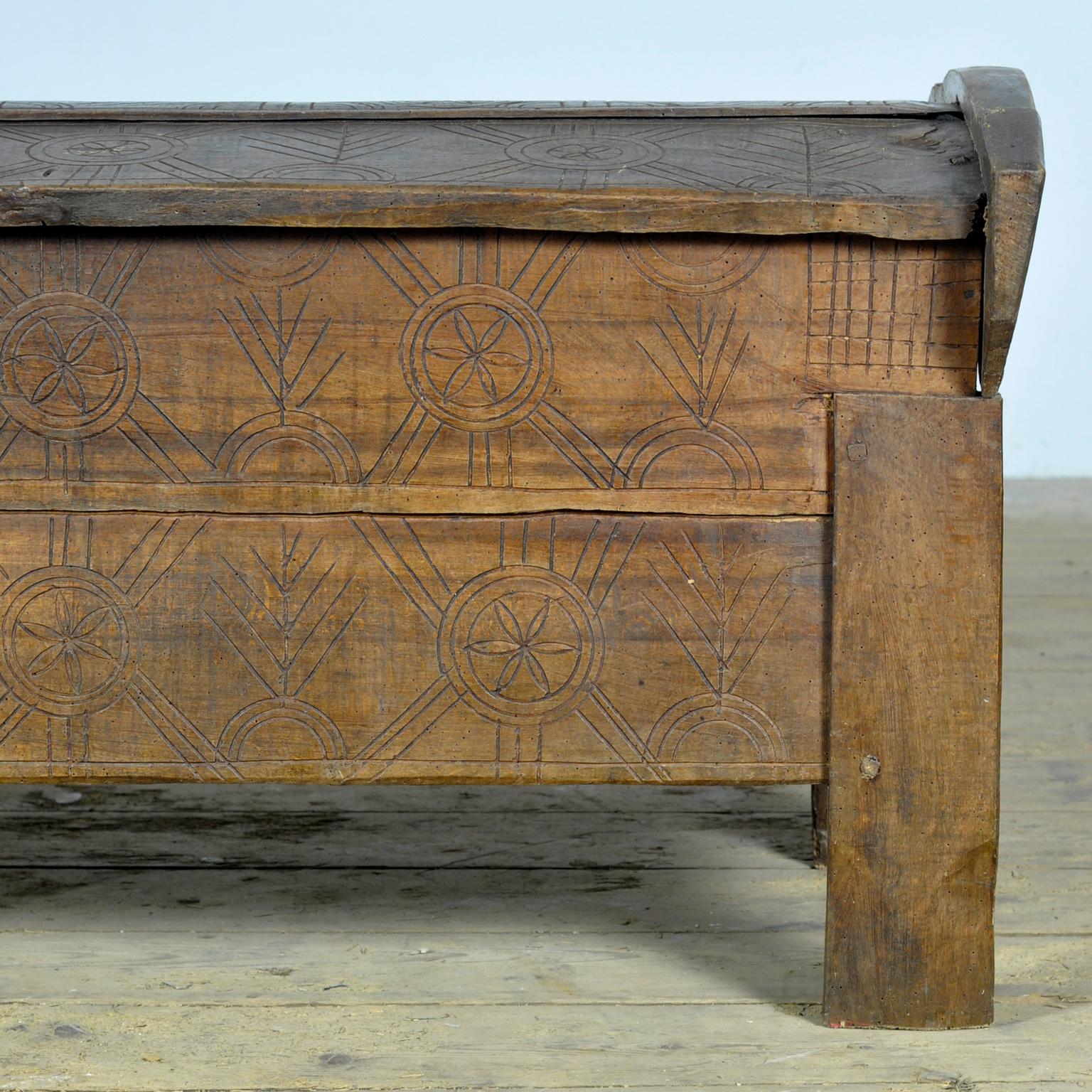Antique shepherd’s chest, 1850s 5
