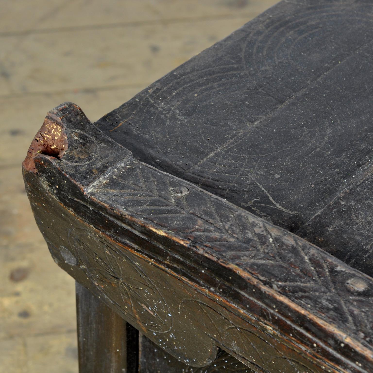 Antique shepherd’s chest, 1850s For Sale 5