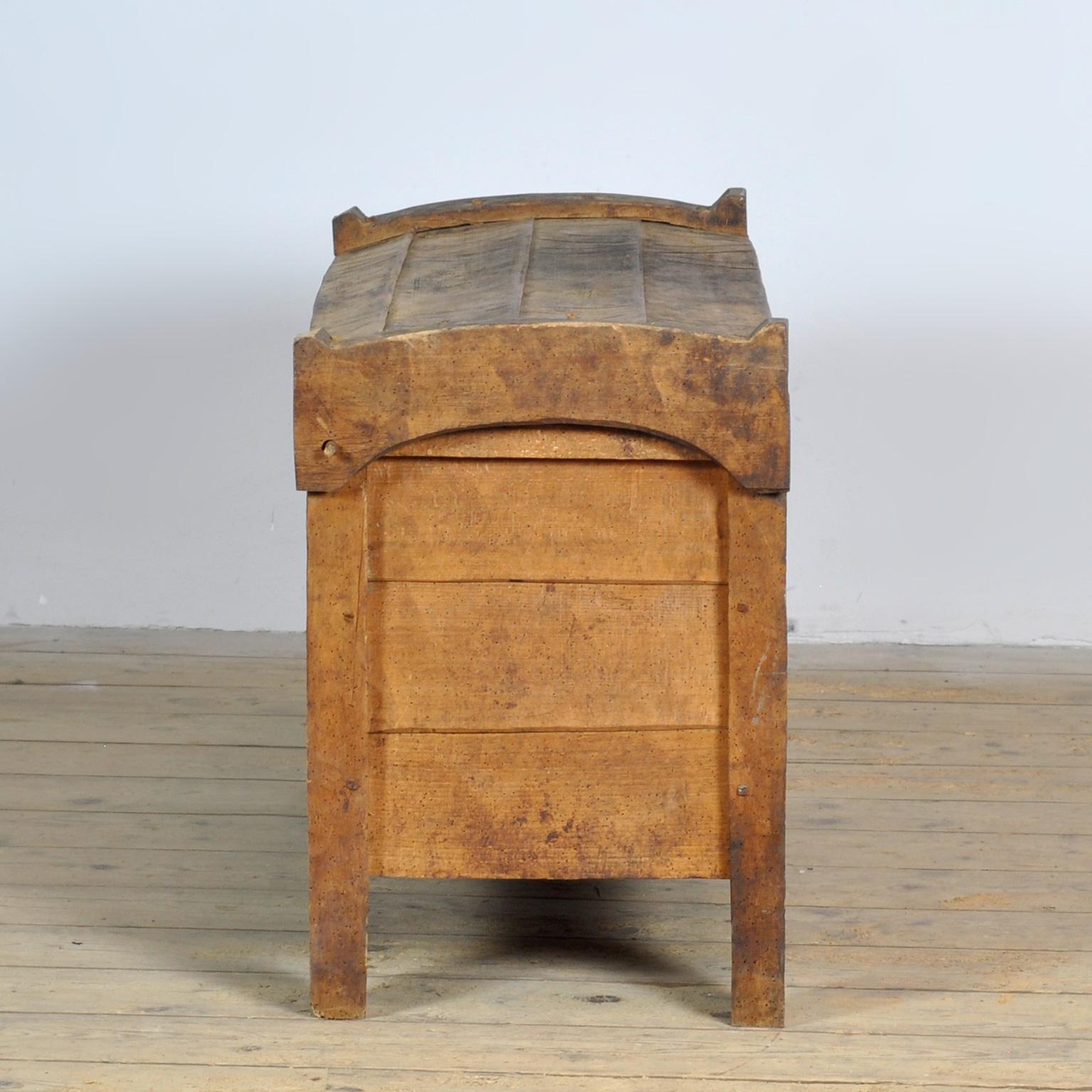 coffre de berger ancien, années 1850 en vente 5