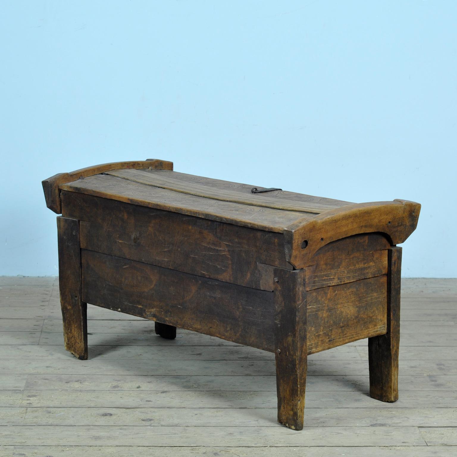 antique shepherd’s chest, 1850’s For Sale 10